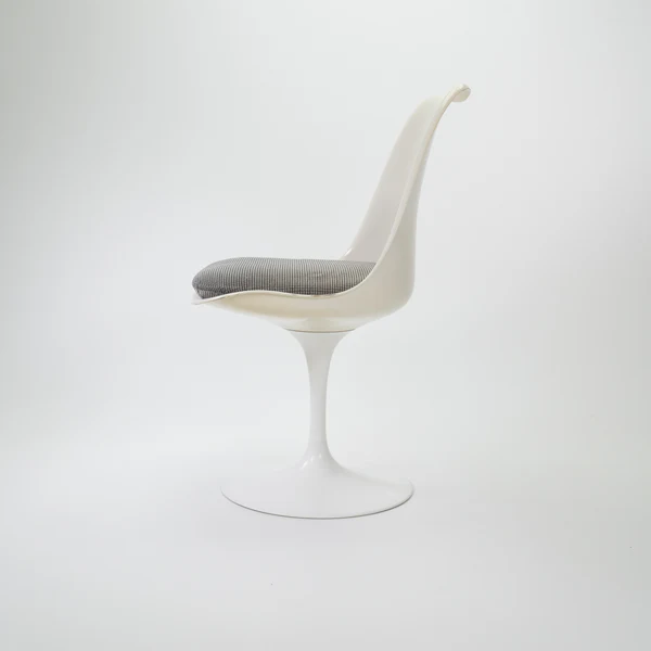 Saarinen Tulip Chair Weiss Grau