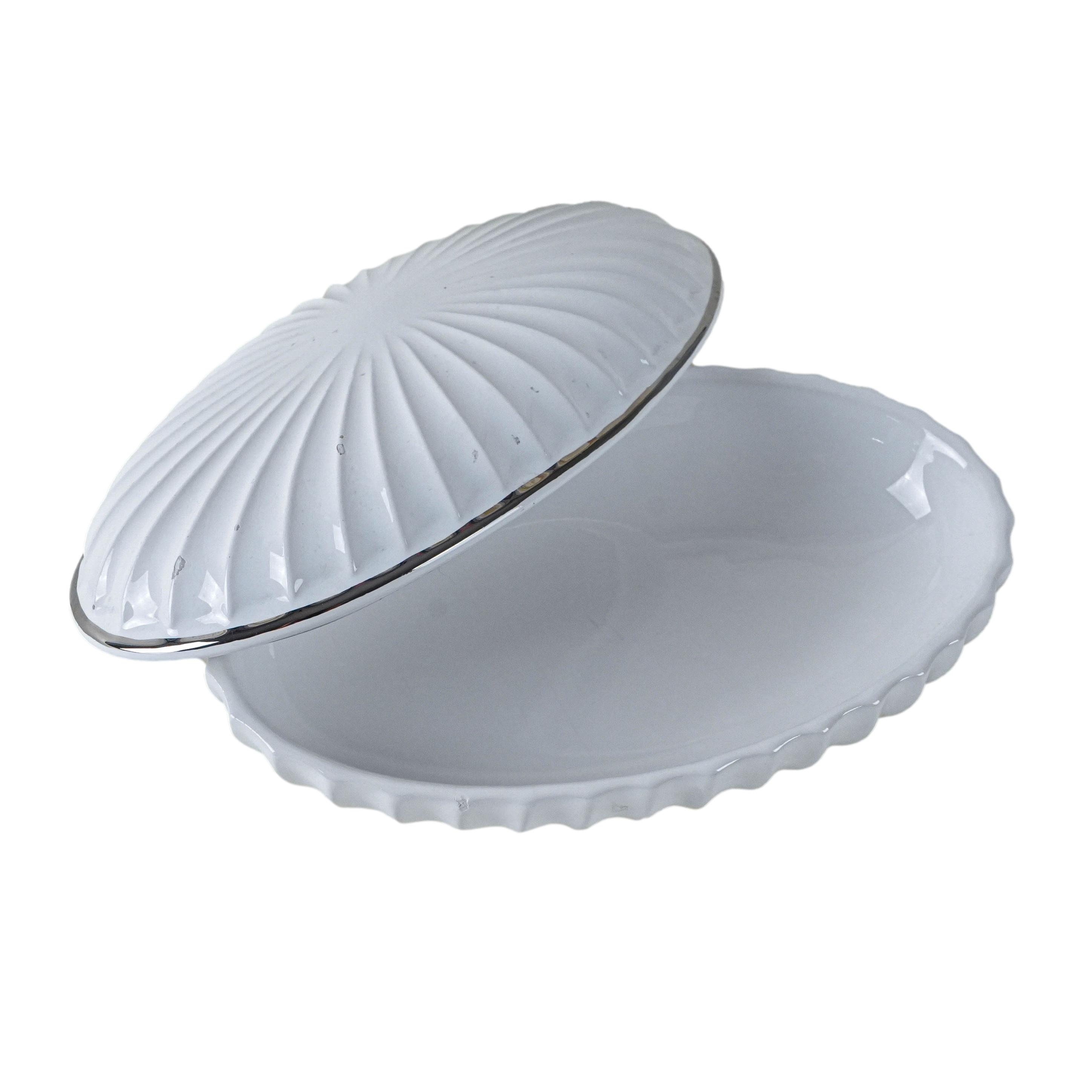 Porcelain shell dish White 1970s