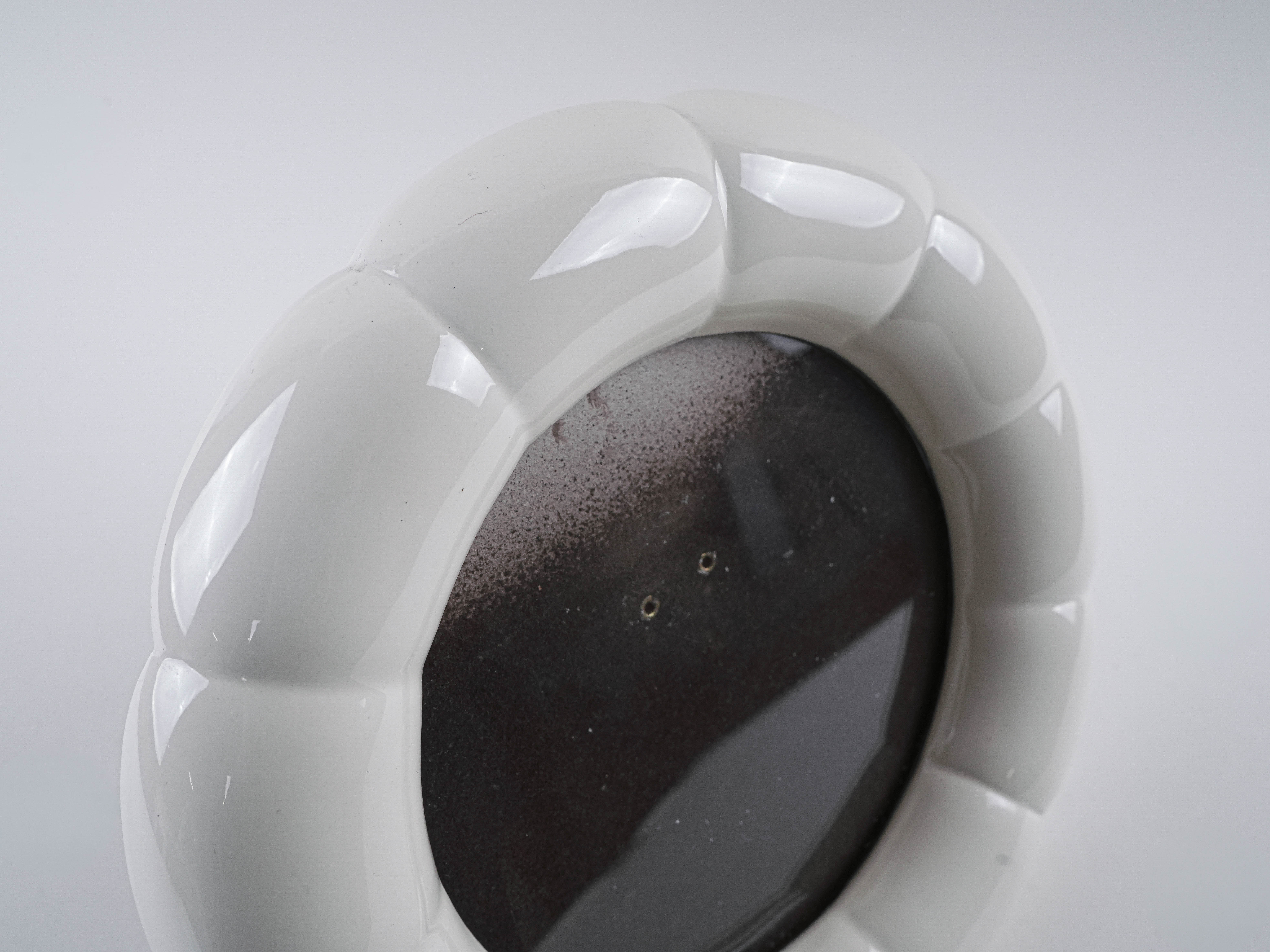 Porcelain frame Cream 1970s