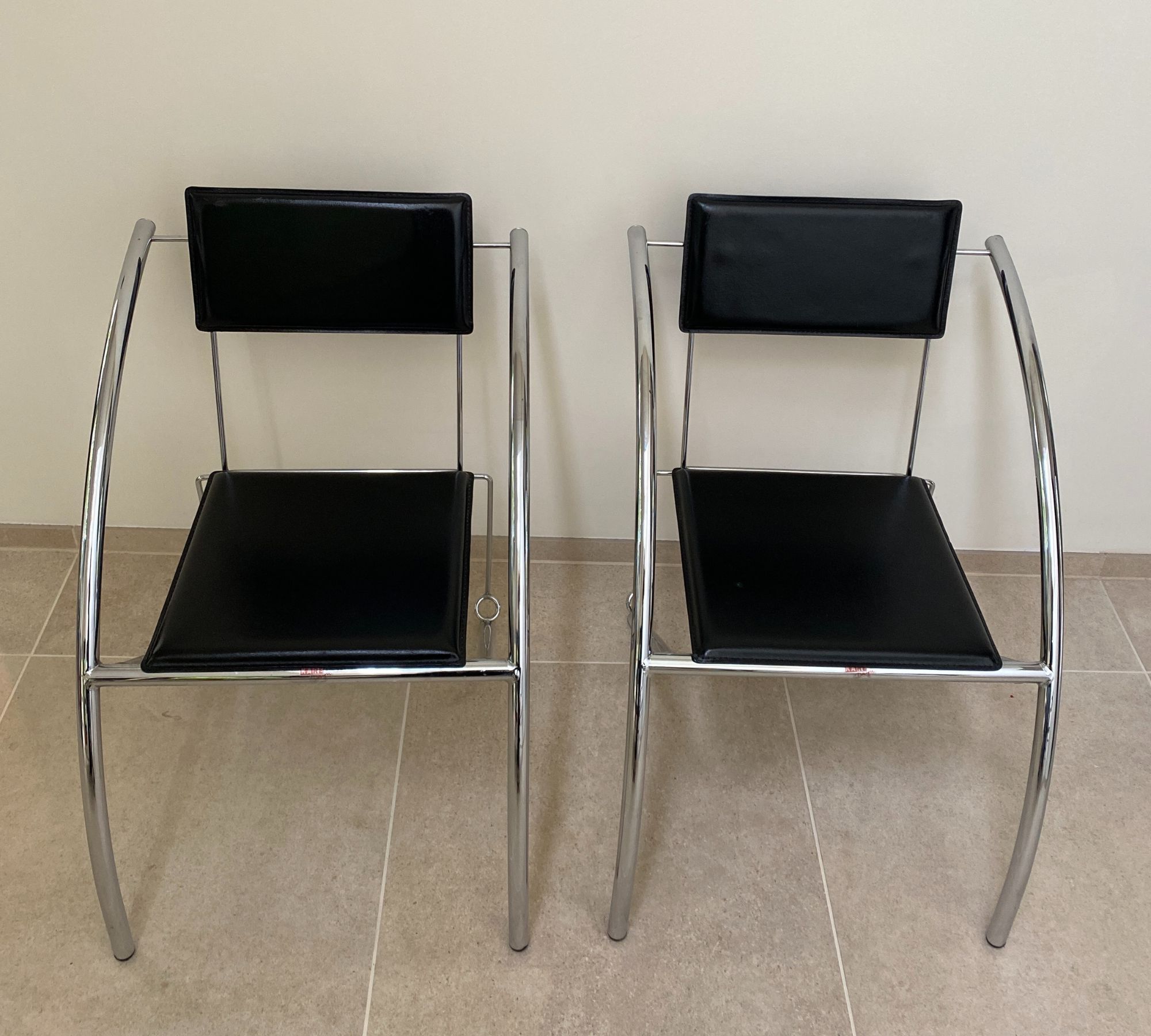 2x 90‘s Stuhl Stahl Leder Schwarz