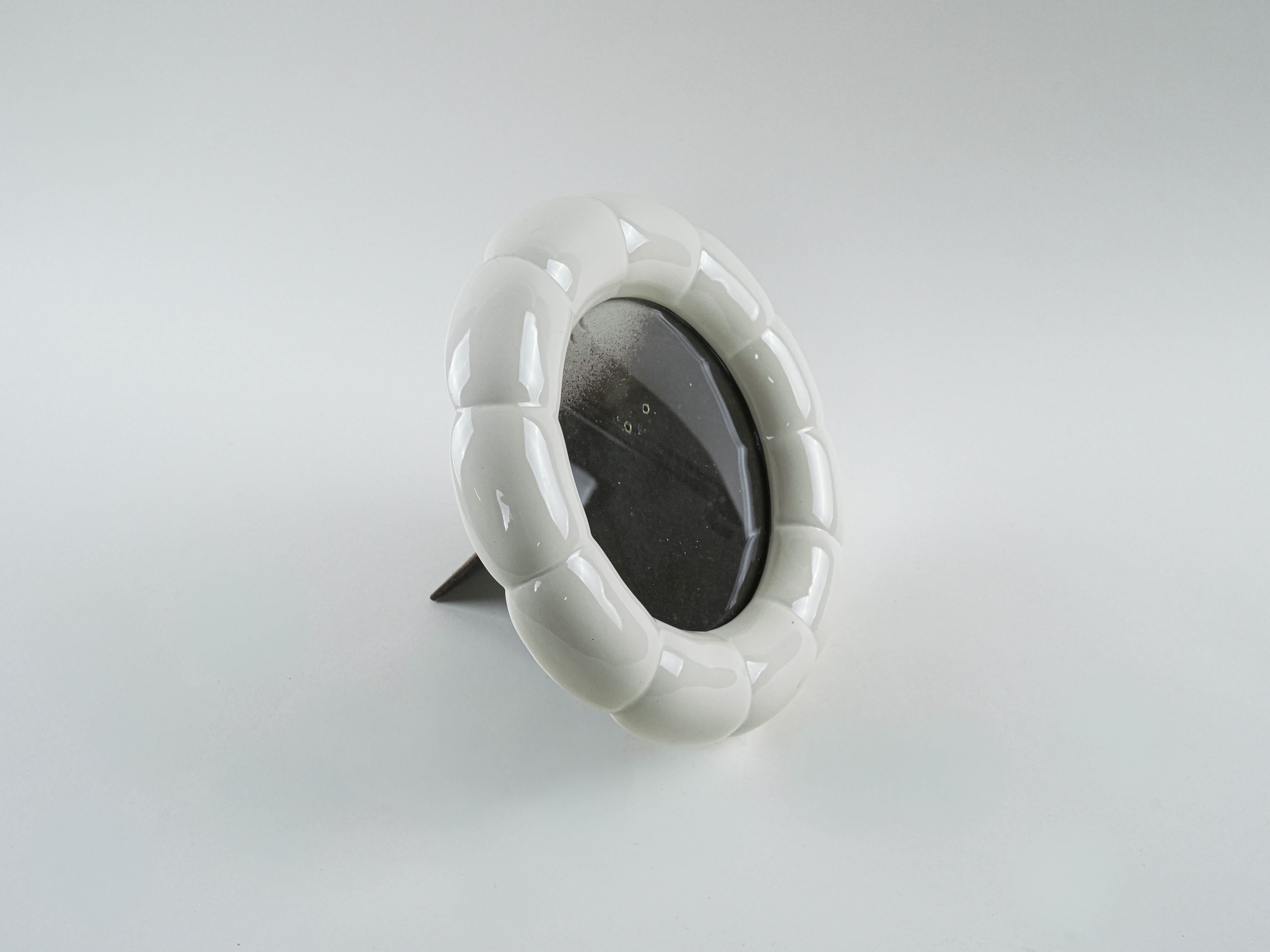 Porcelain frame Cream 1970s