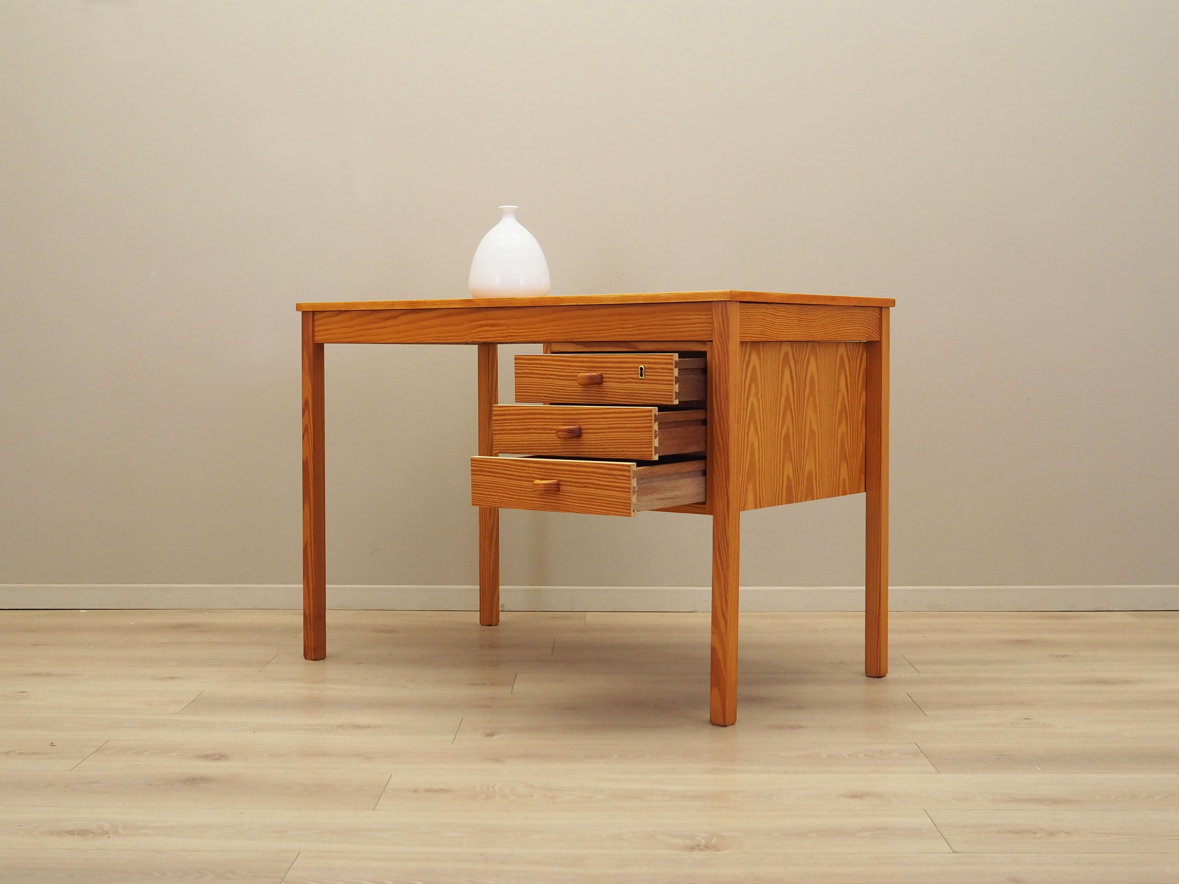 Schreibtisch Kiefernholz 1970er Jahre