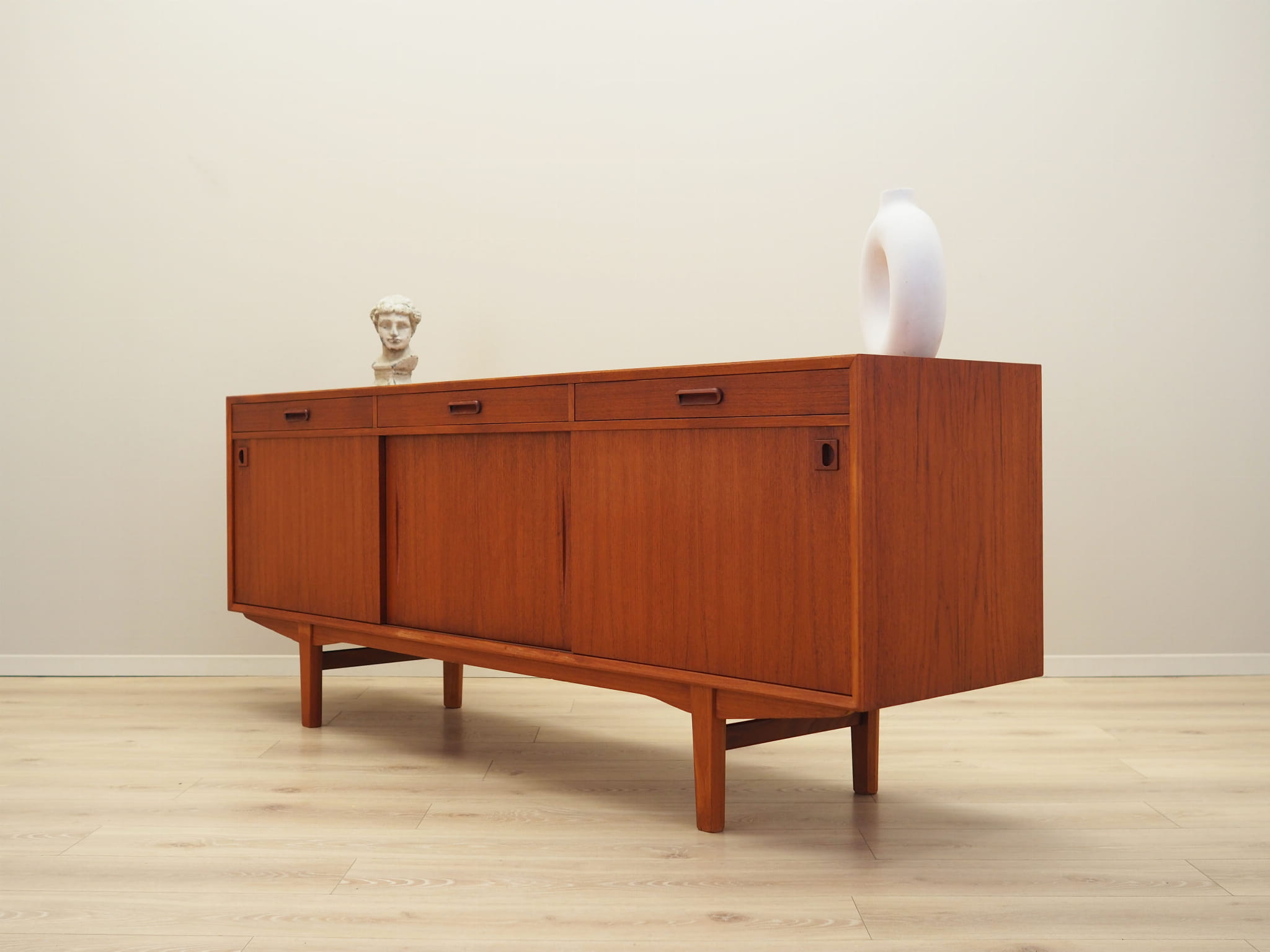Vintage Sideboard Teakholz Braun 1960er Jahre