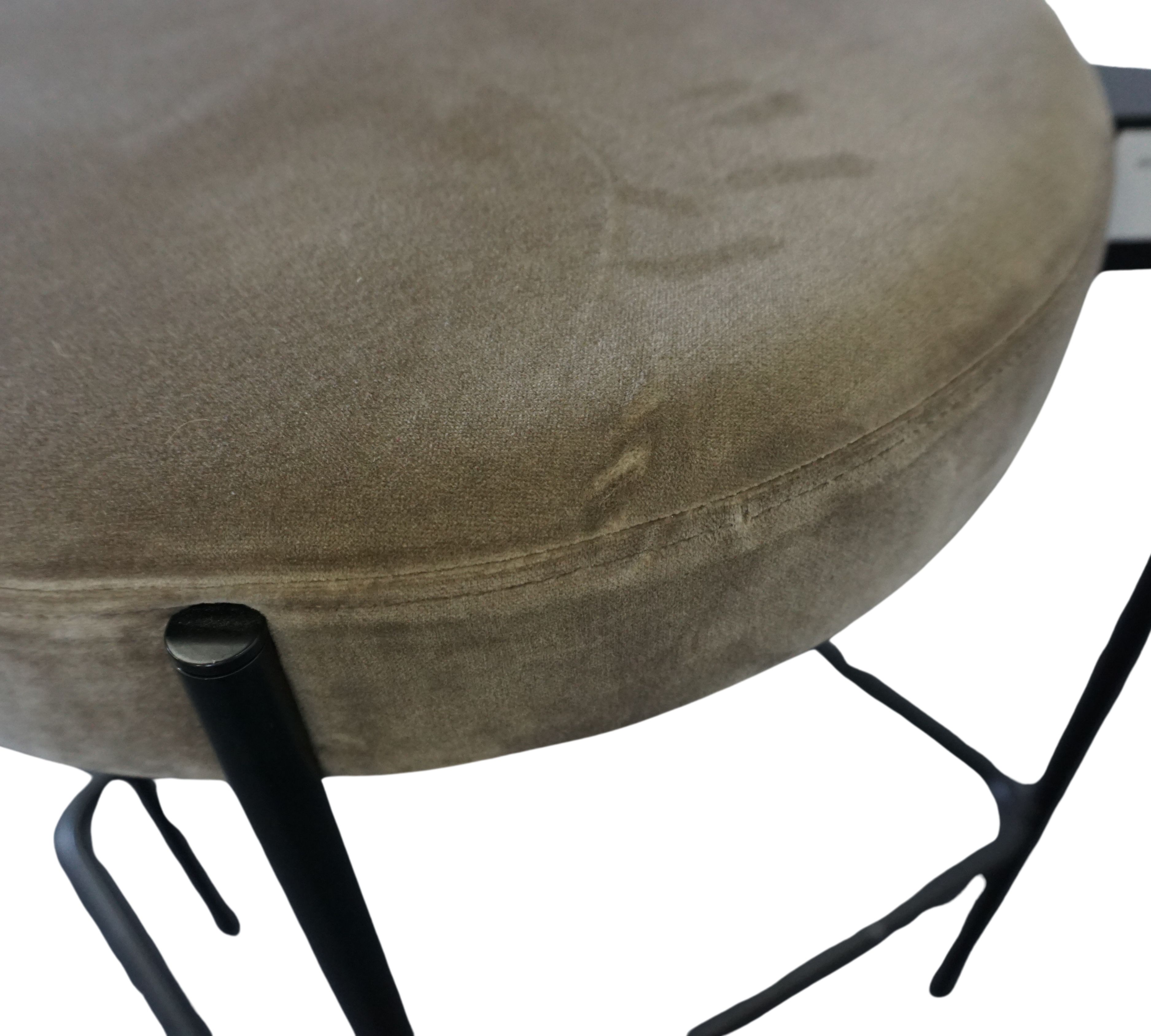 Series 430 Hocker Samt Taupe