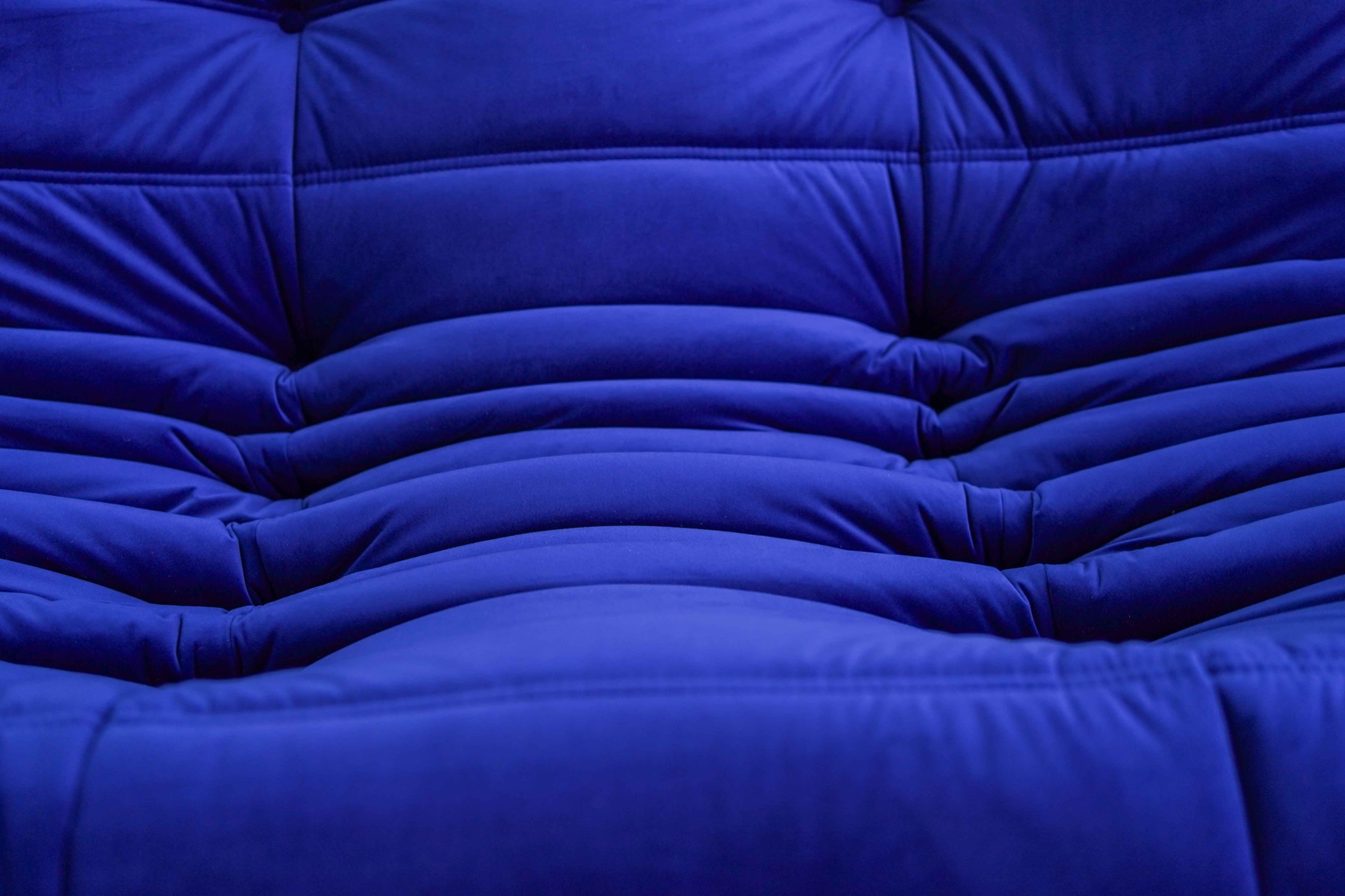Togo Sofa 2-seater velvet cobalt blue