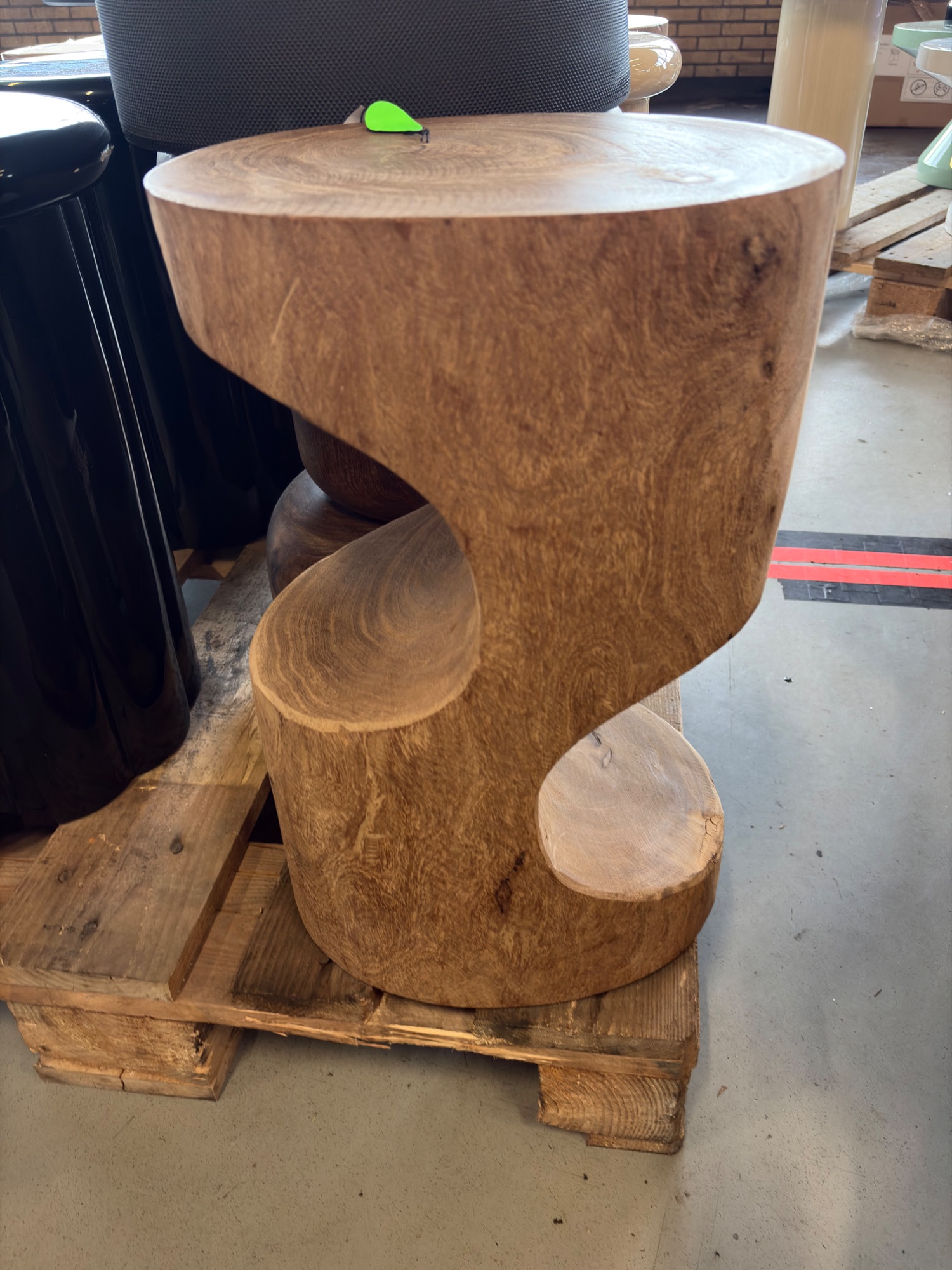 Double Arch Hocker Braun