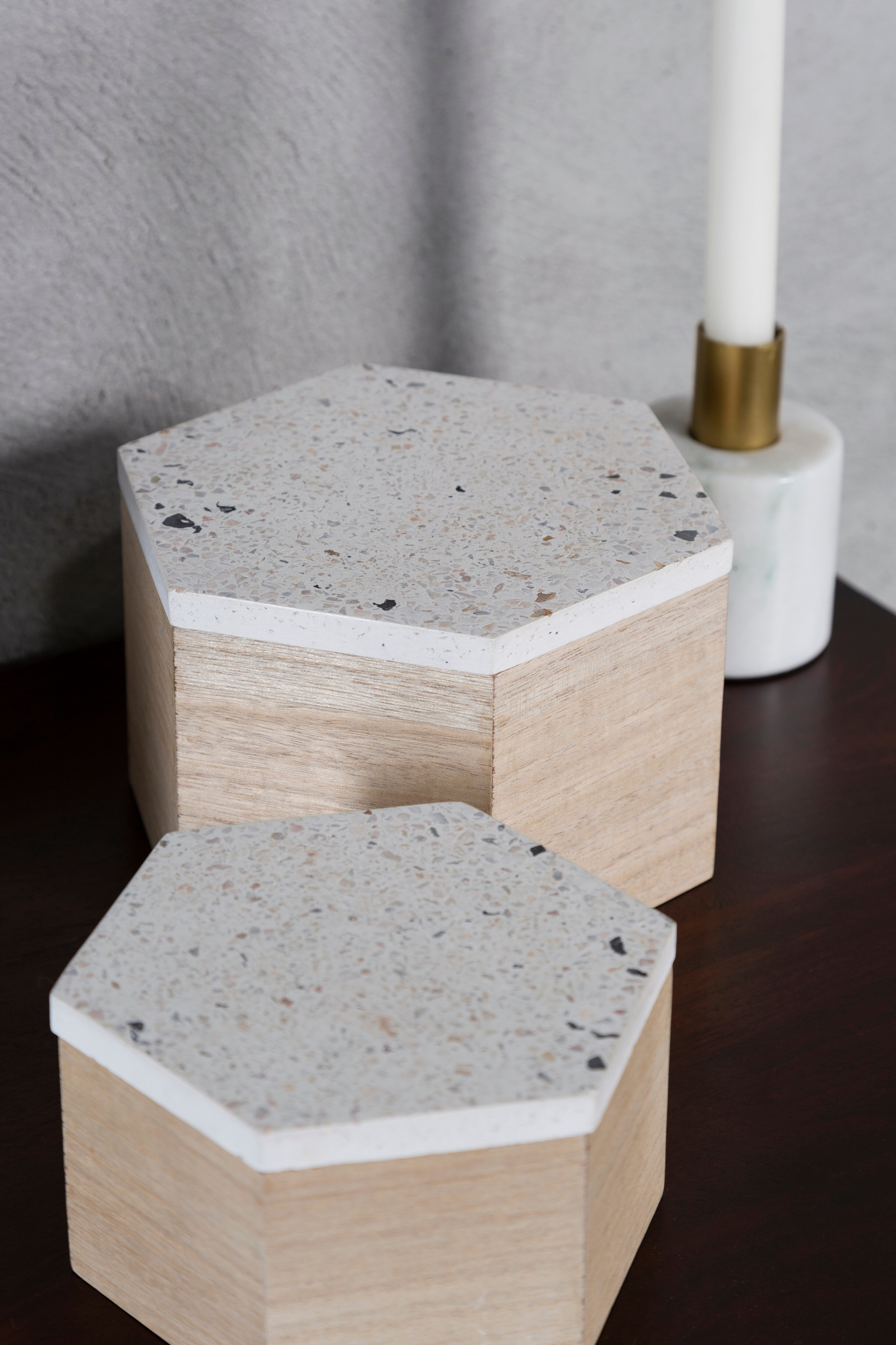 Mimo Kleine Terrazzo-Deckeldose mit Deckel
