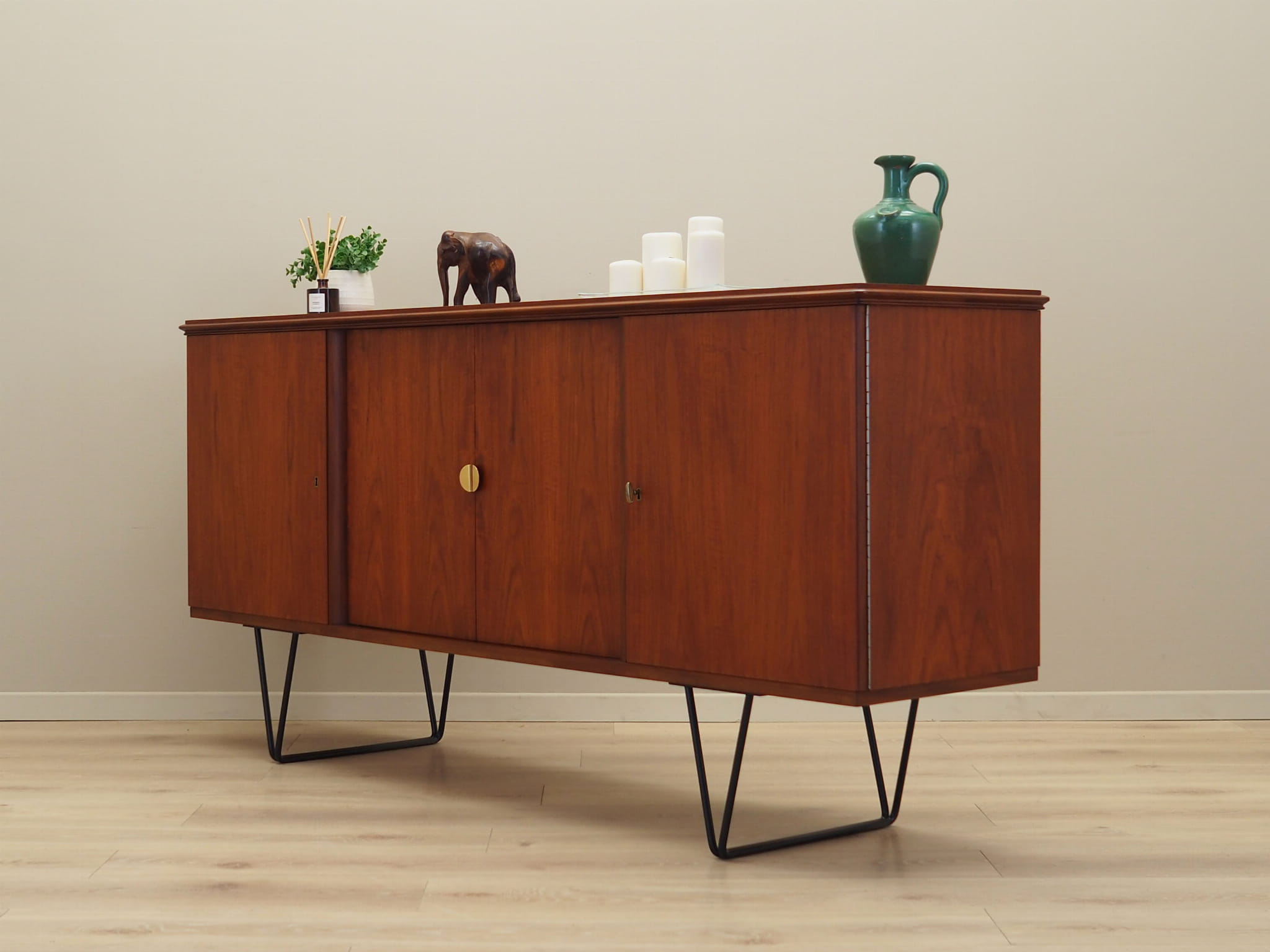 Vintage Sideboard Teakholz Braun 1970er Jahre