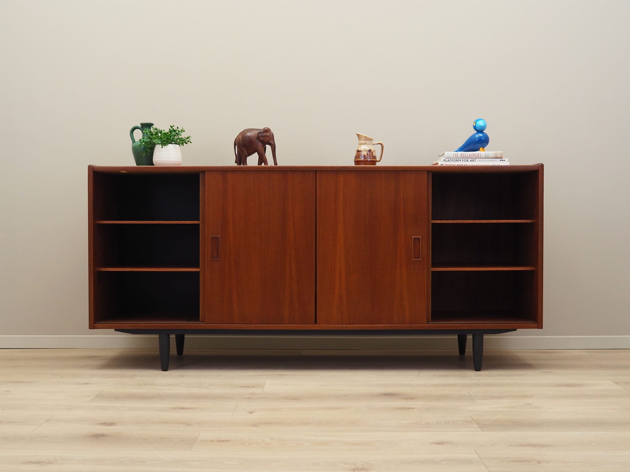 Vintage Sideboard Teakholz Braun 1970er Jahre