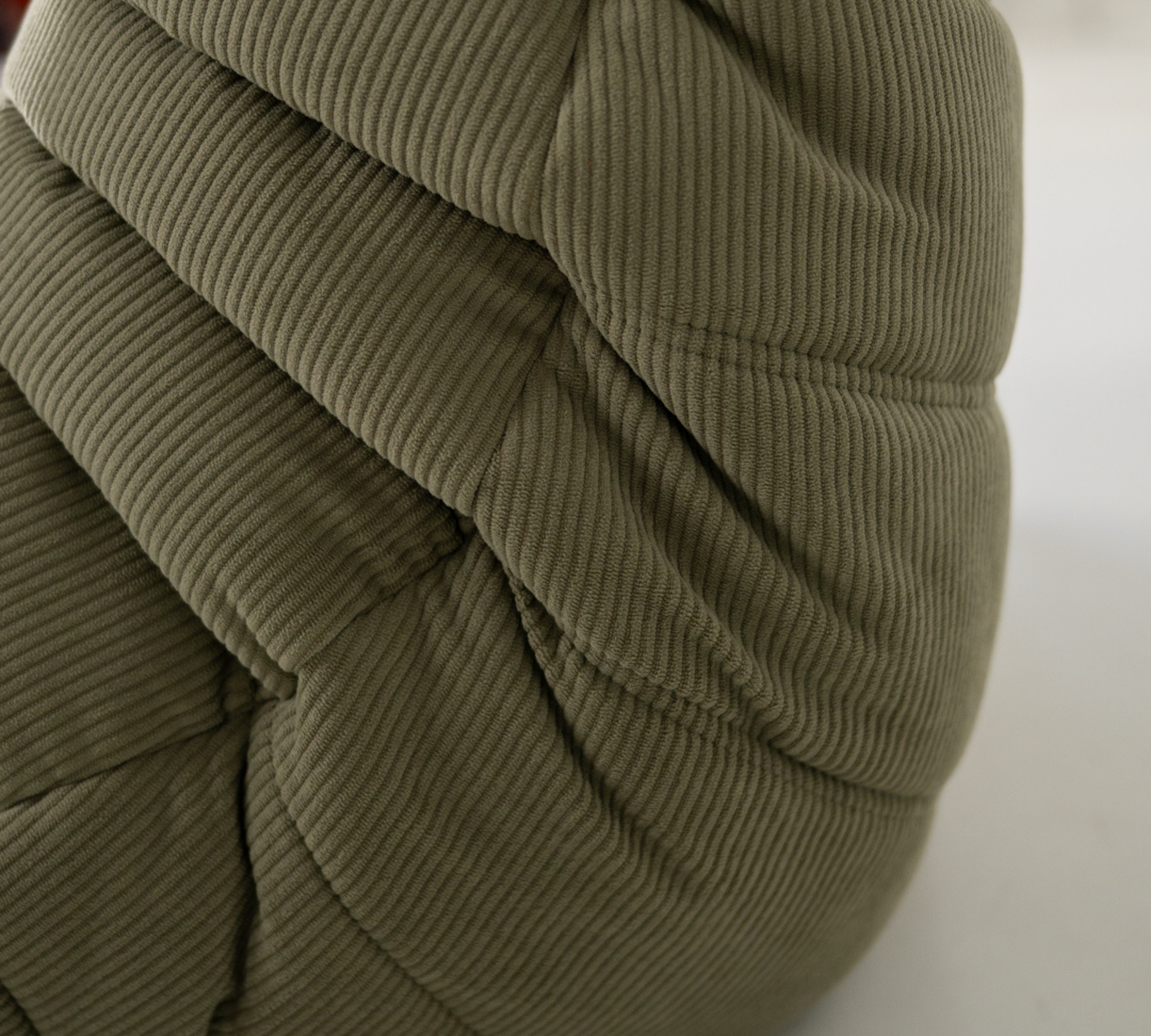 Togo Sofa 3-Sitzer Cord Salbeigrün