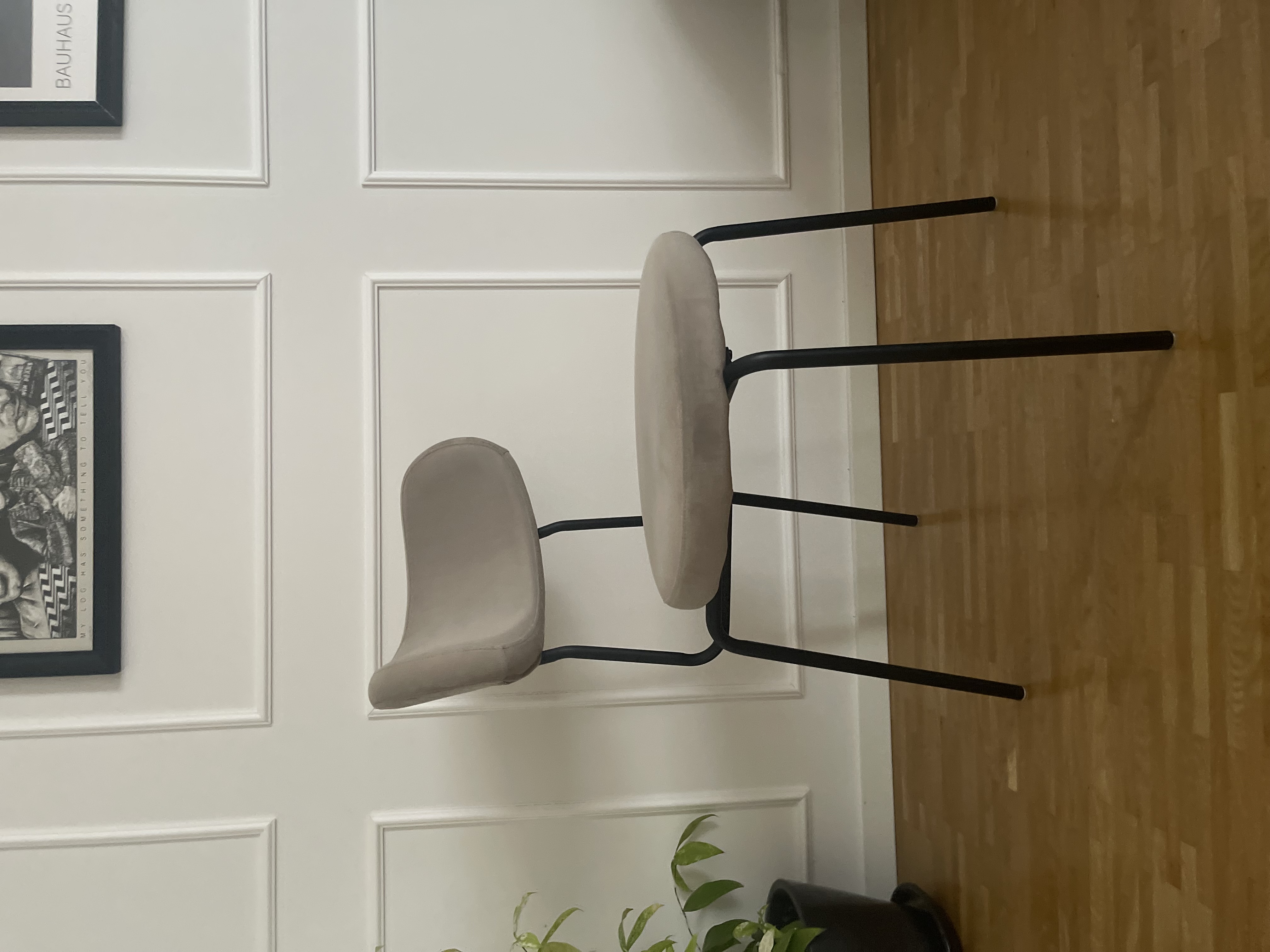 4x Minimalistischer Stuhl Textil Metall