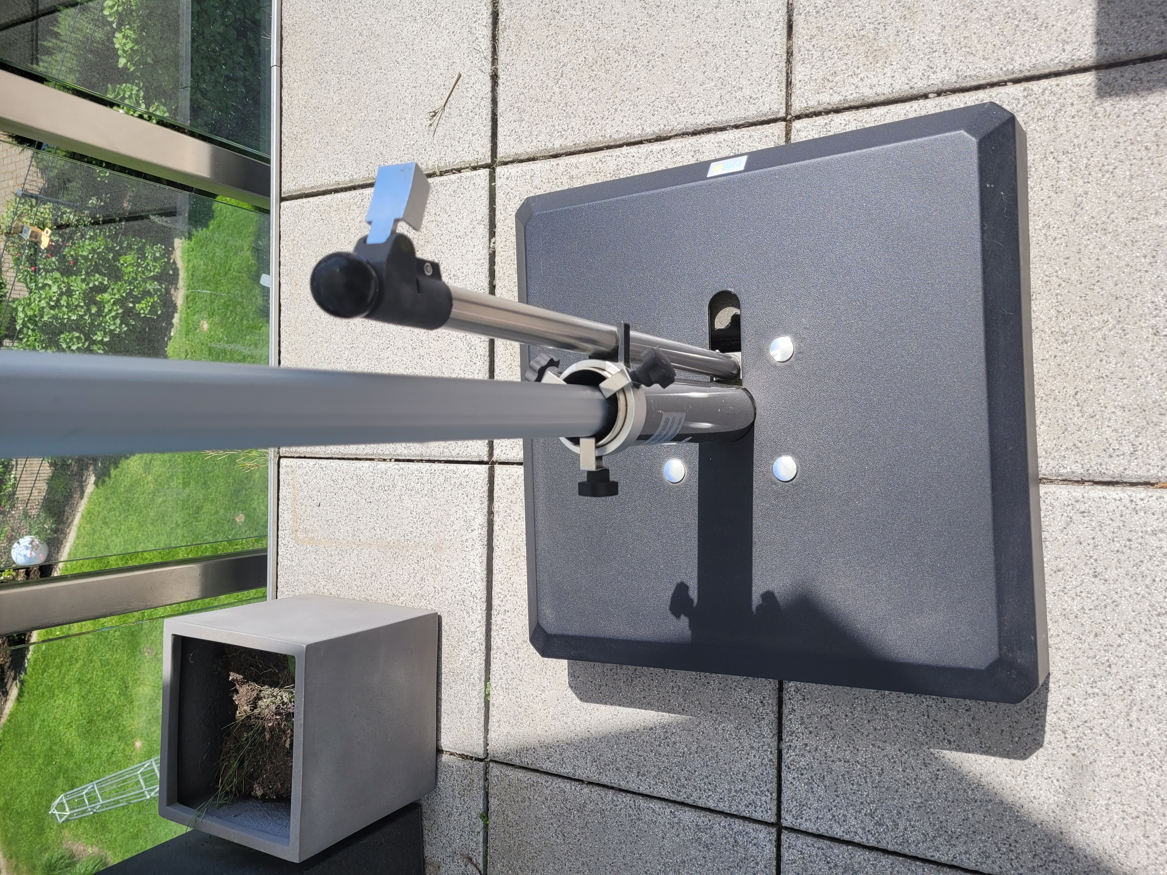 655 Parasol stand &amp; umbrella aluminum 65 kg