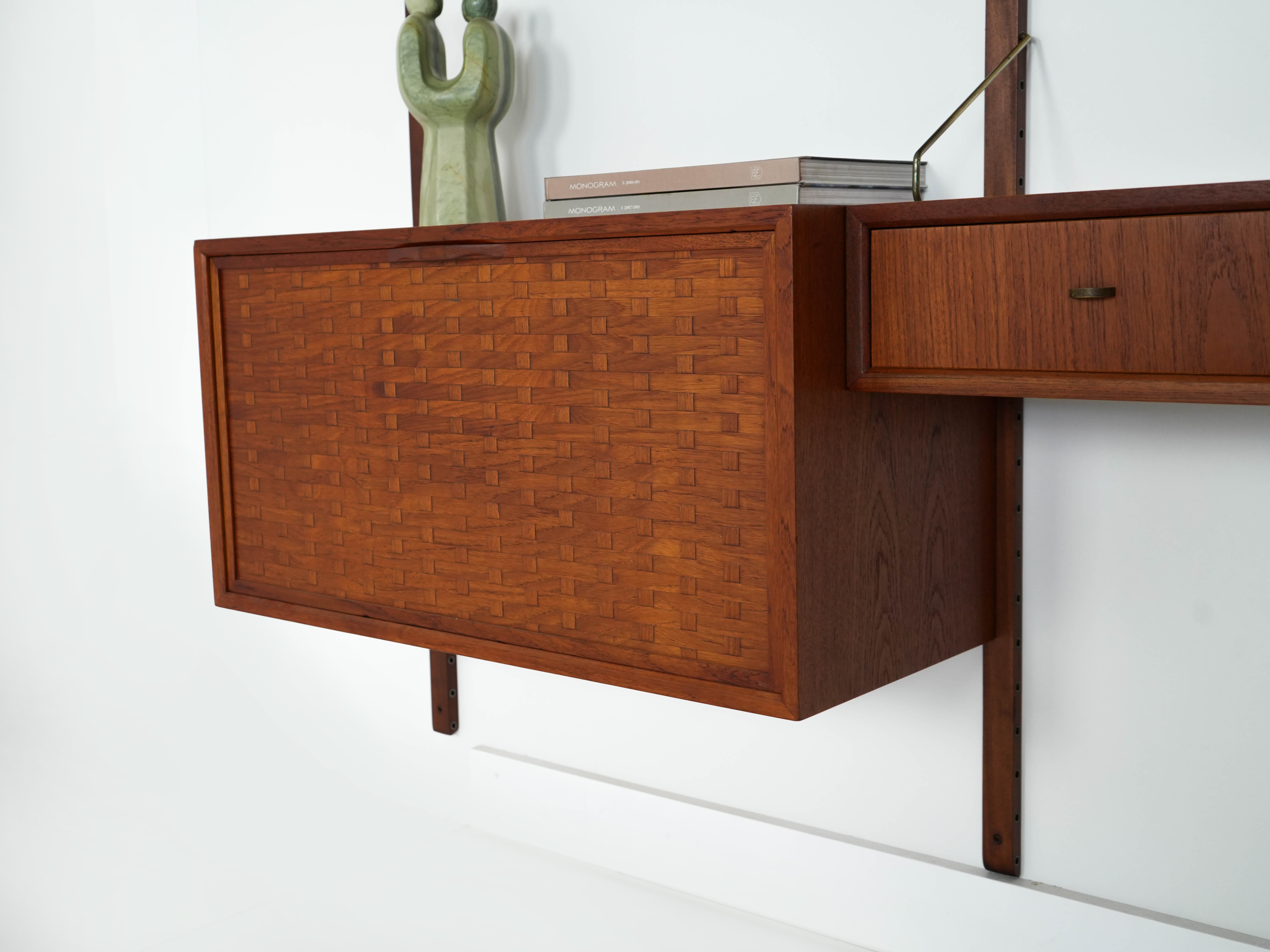 Regalwand Teakholz 1960er Jahre