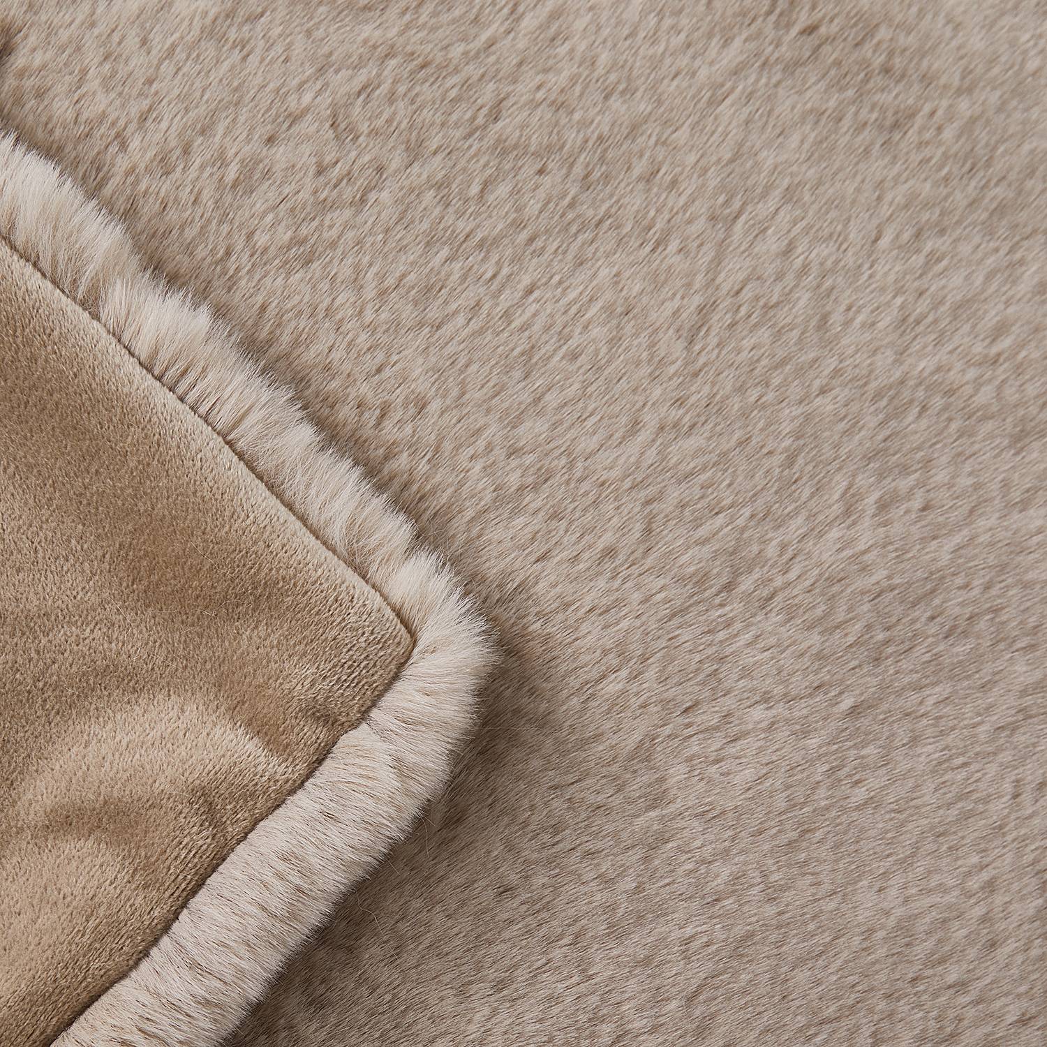 WILD THING Felldecke Polyester Taupe