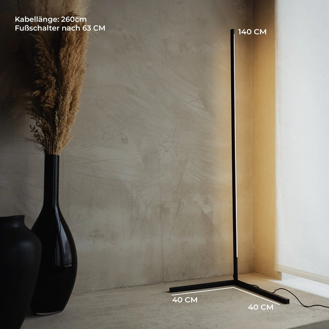 Minimalistische LED Stehlampe HELIOS Schwarz