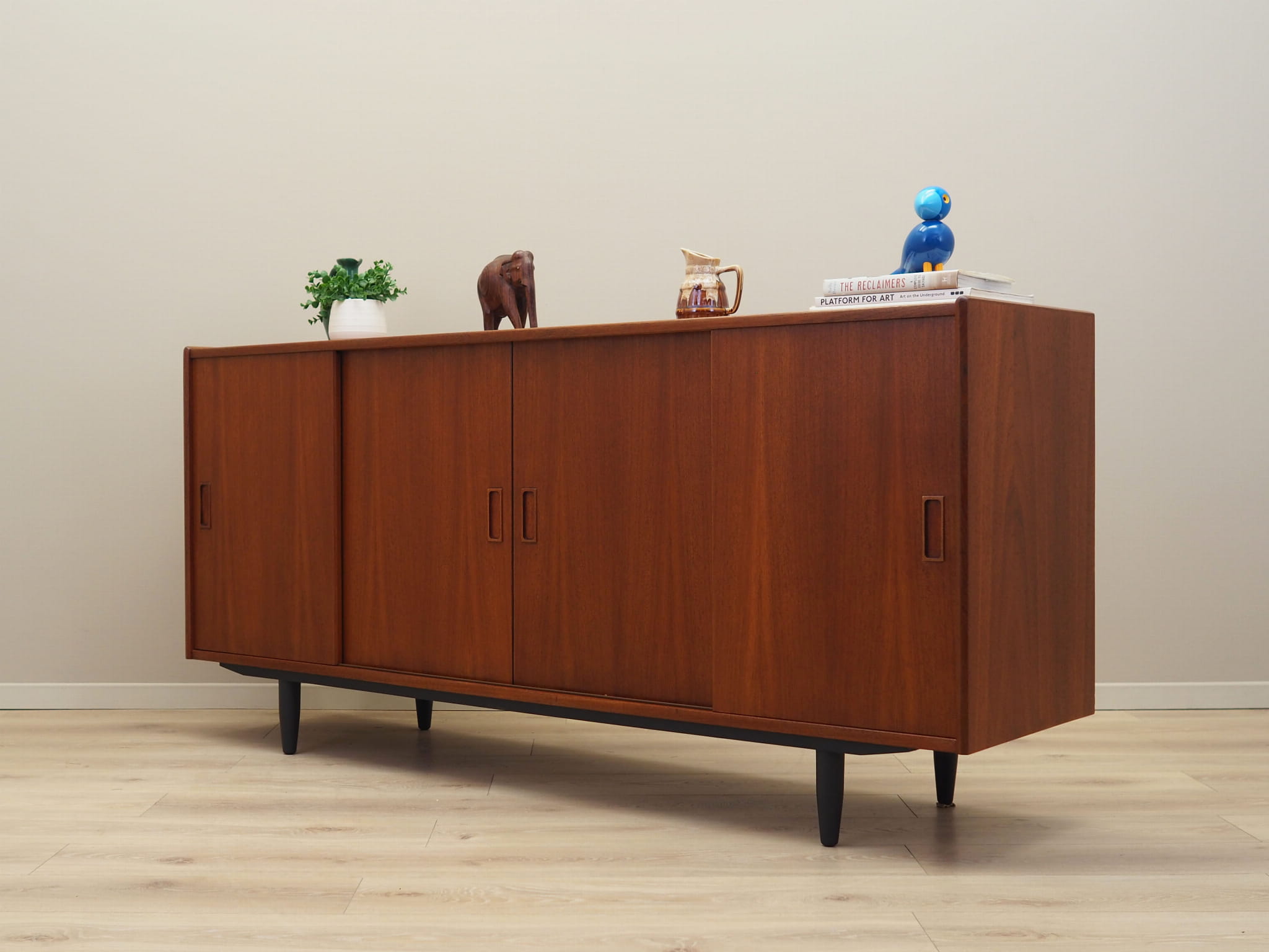 Vintage Sideboard Teakholz Braun 1970er Jahre