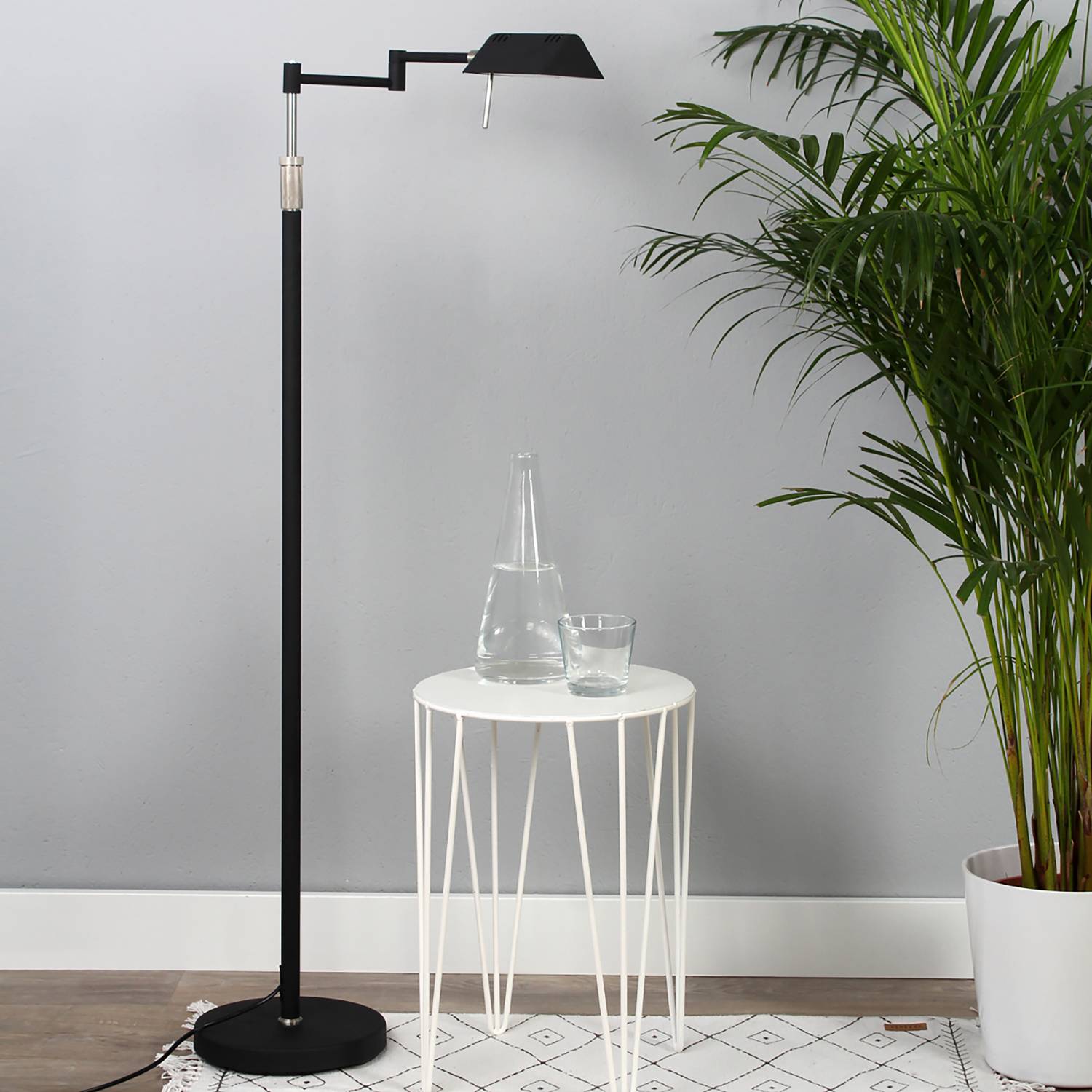 Mexlite IV LED-Stehleuchte Eisen 1-flammig