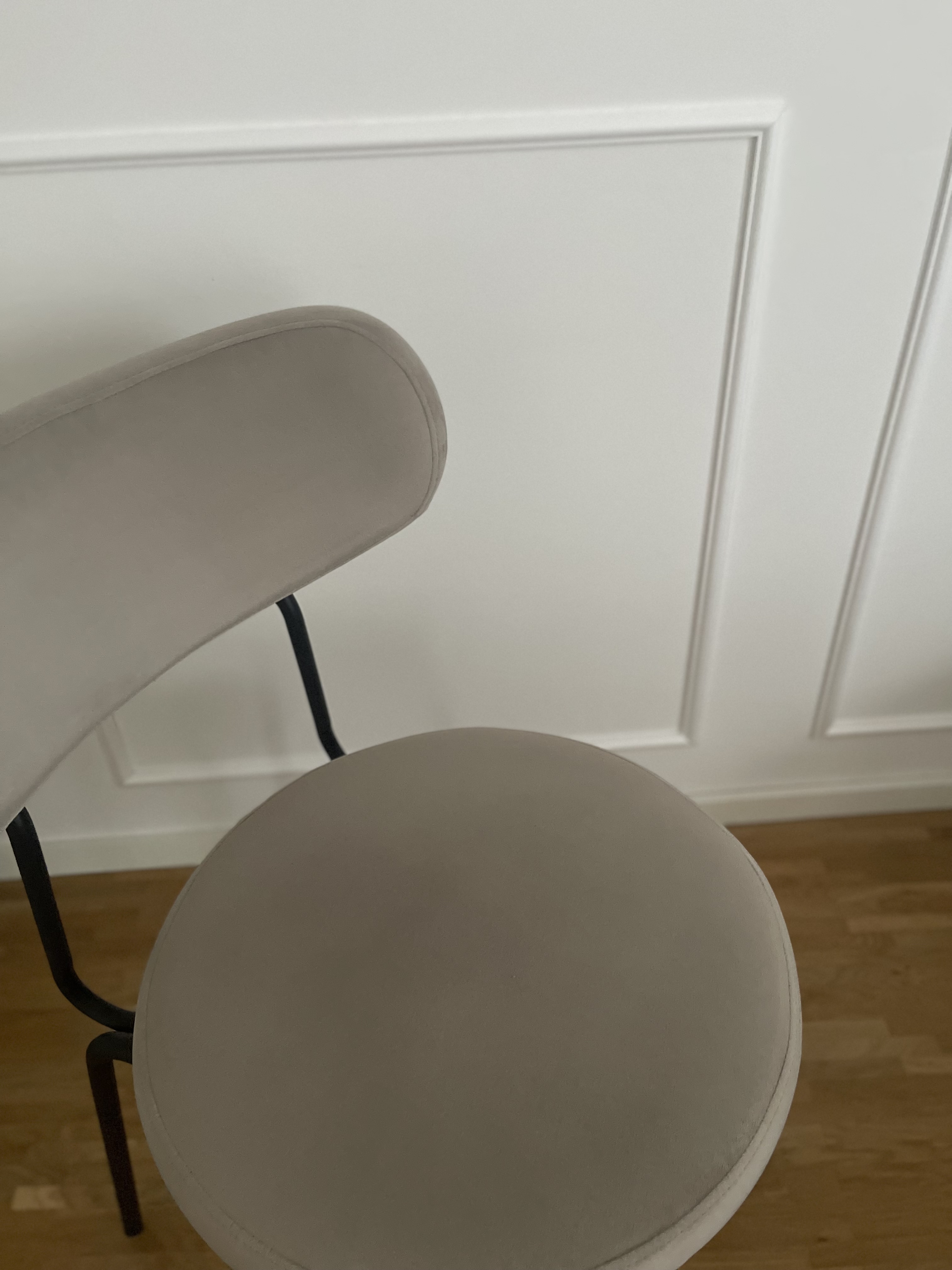 4x Minimalistischer Stuhl Textil Metall