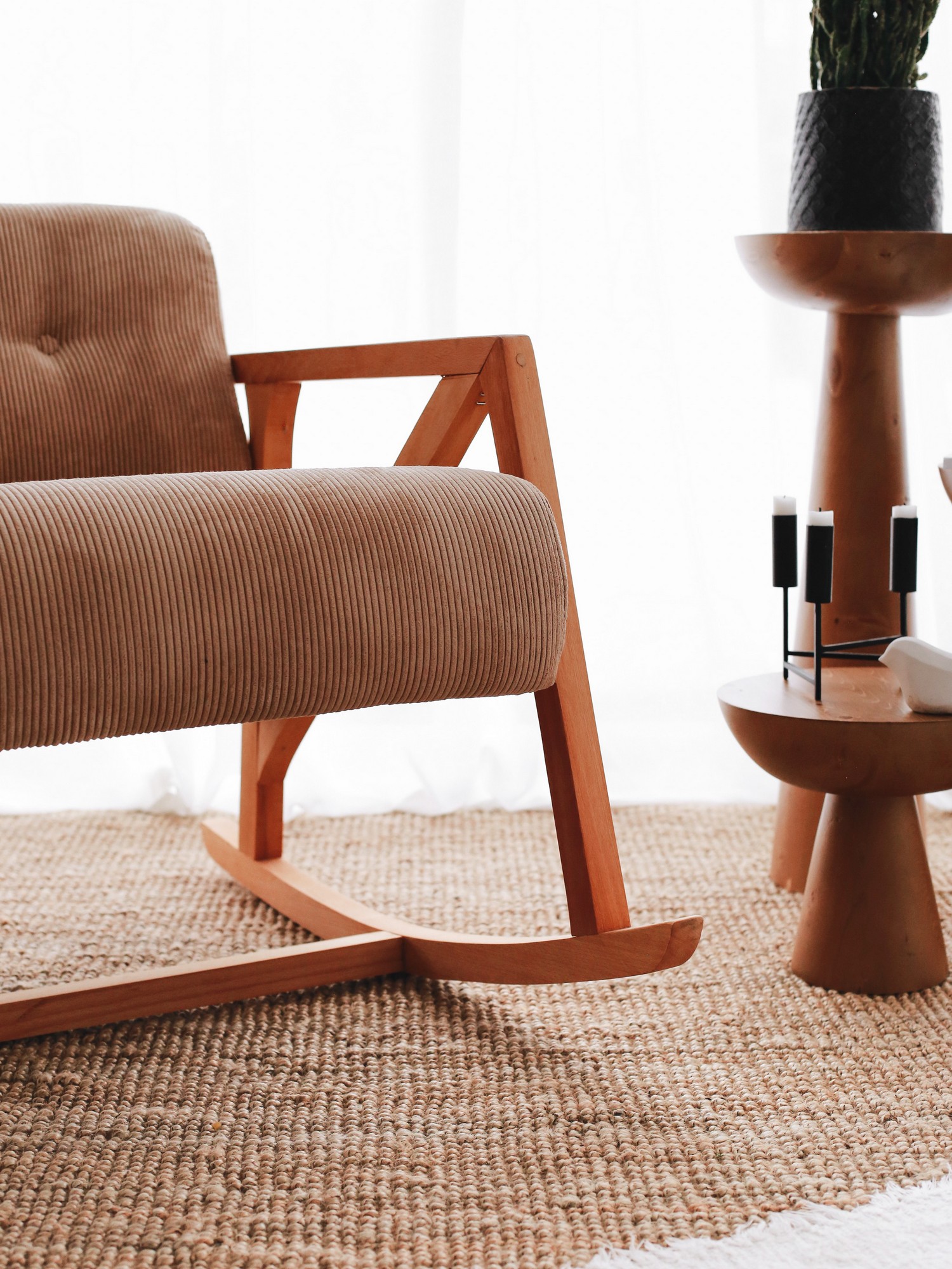 Nini Sallanan Kindersessel Samt Camel