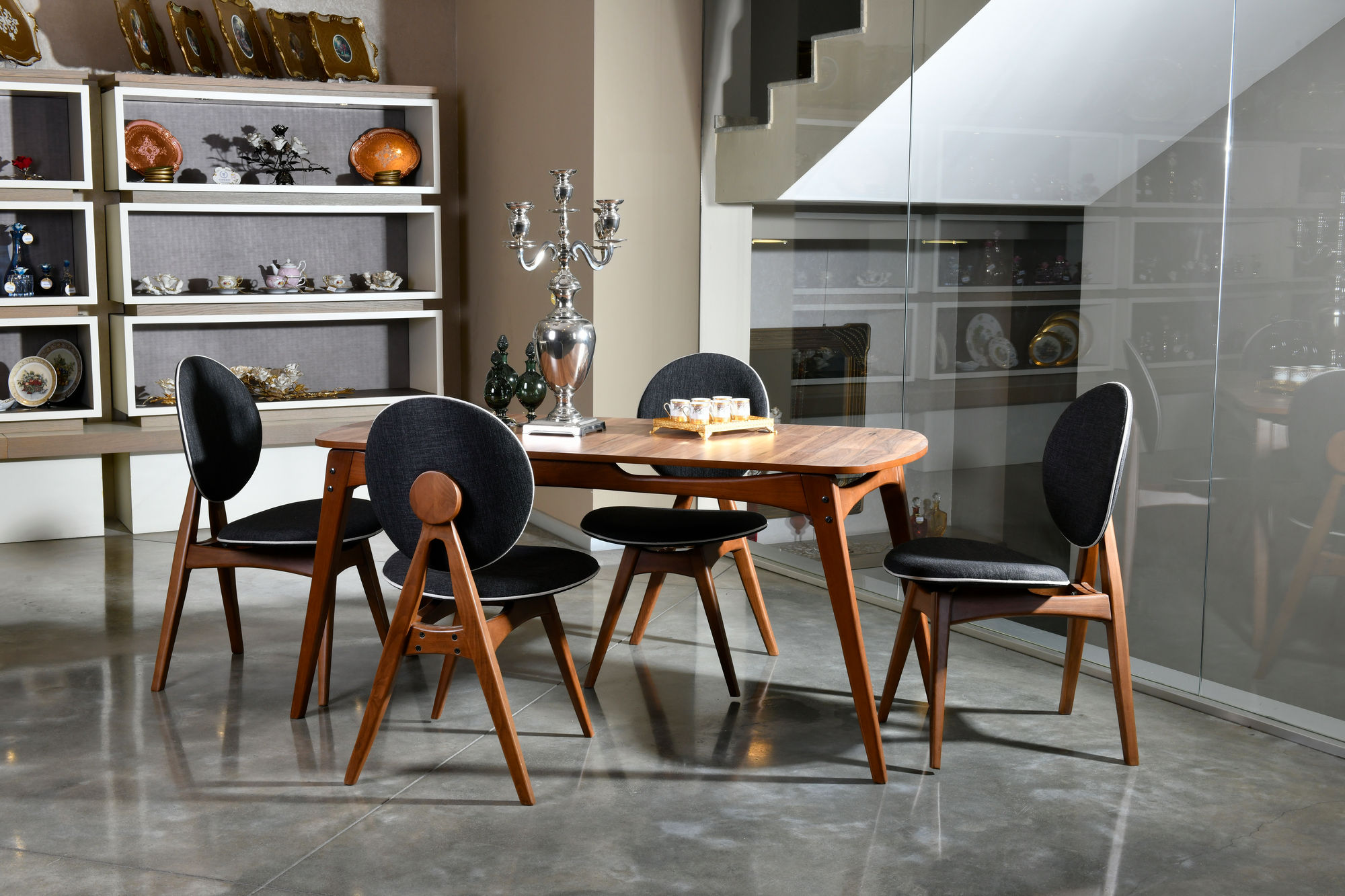 Touch Dining table set 5-piece. Linen Anthracite