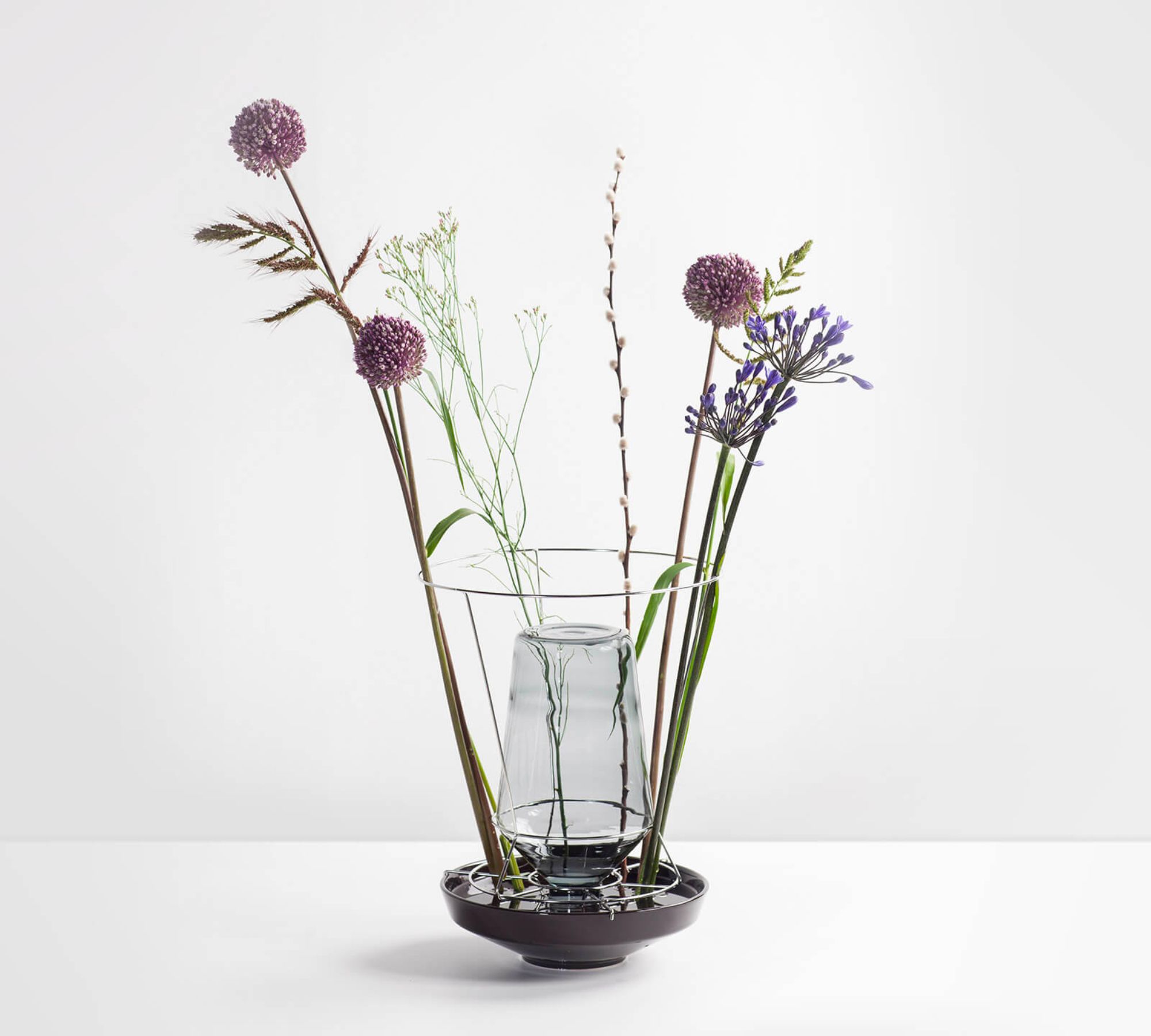 Hidden Vase Glas Metall Schwarz