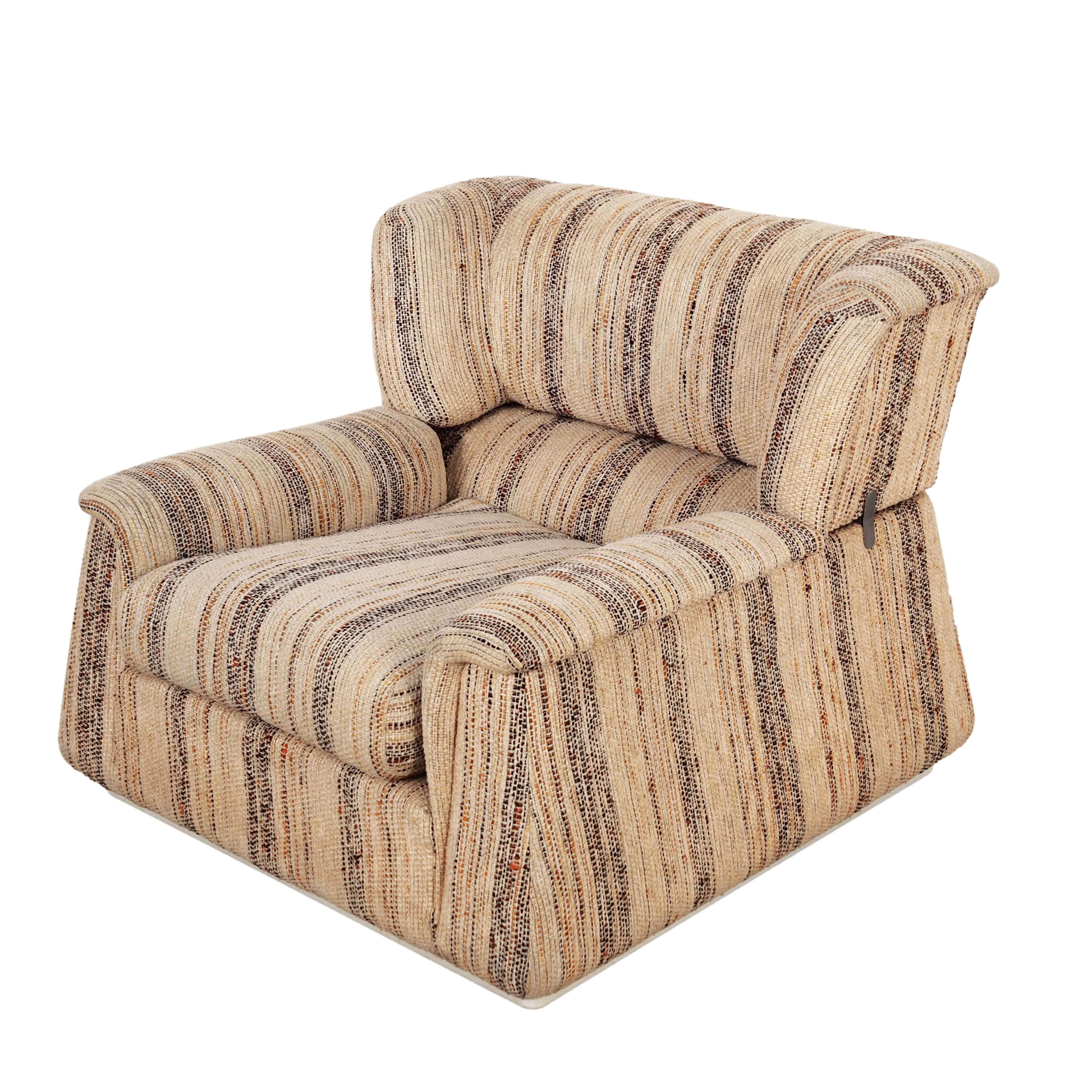 Saporiti Lounge Chair Fabric Beige Wood 1960s