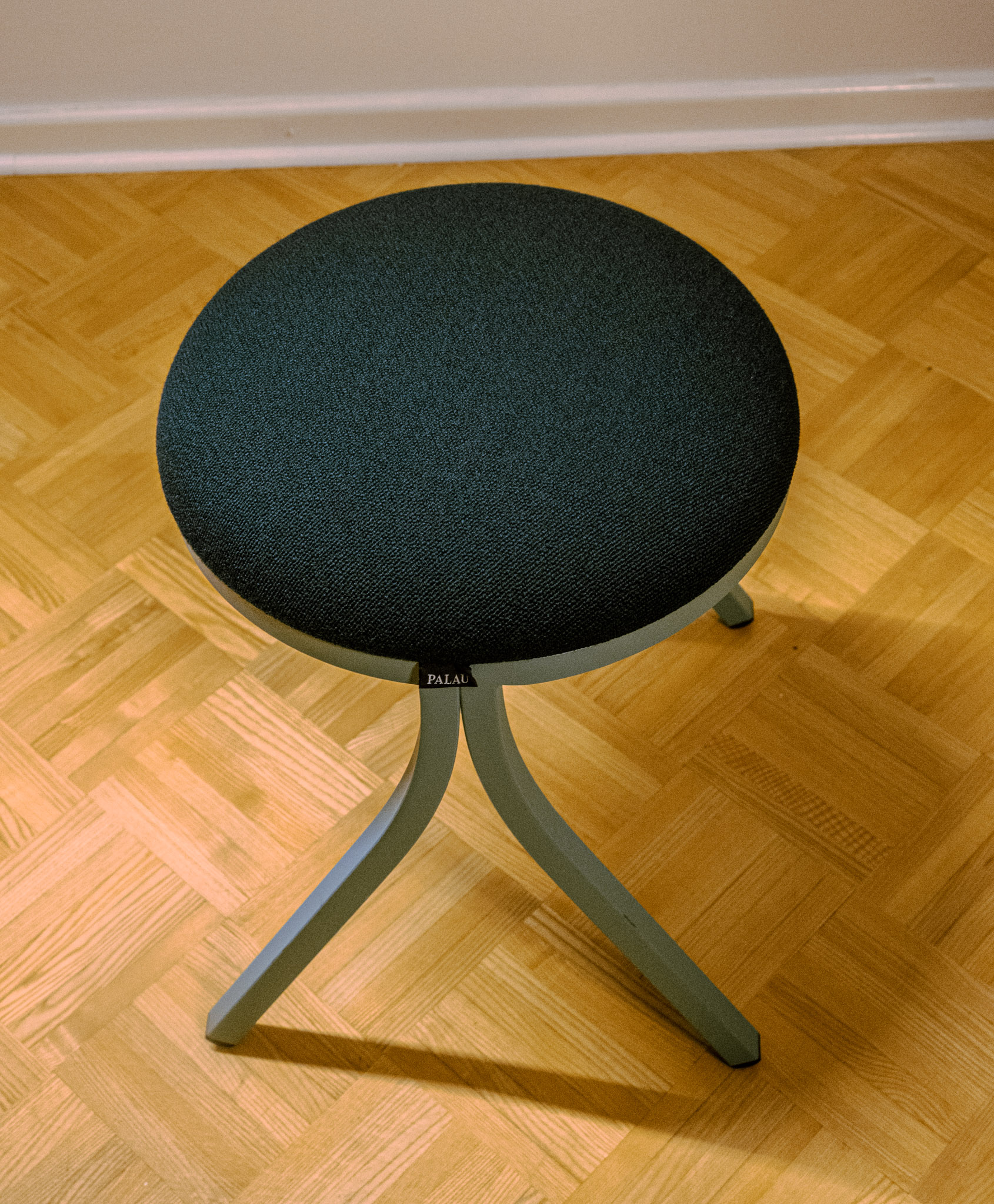 Palau Hocker Stahl Textil