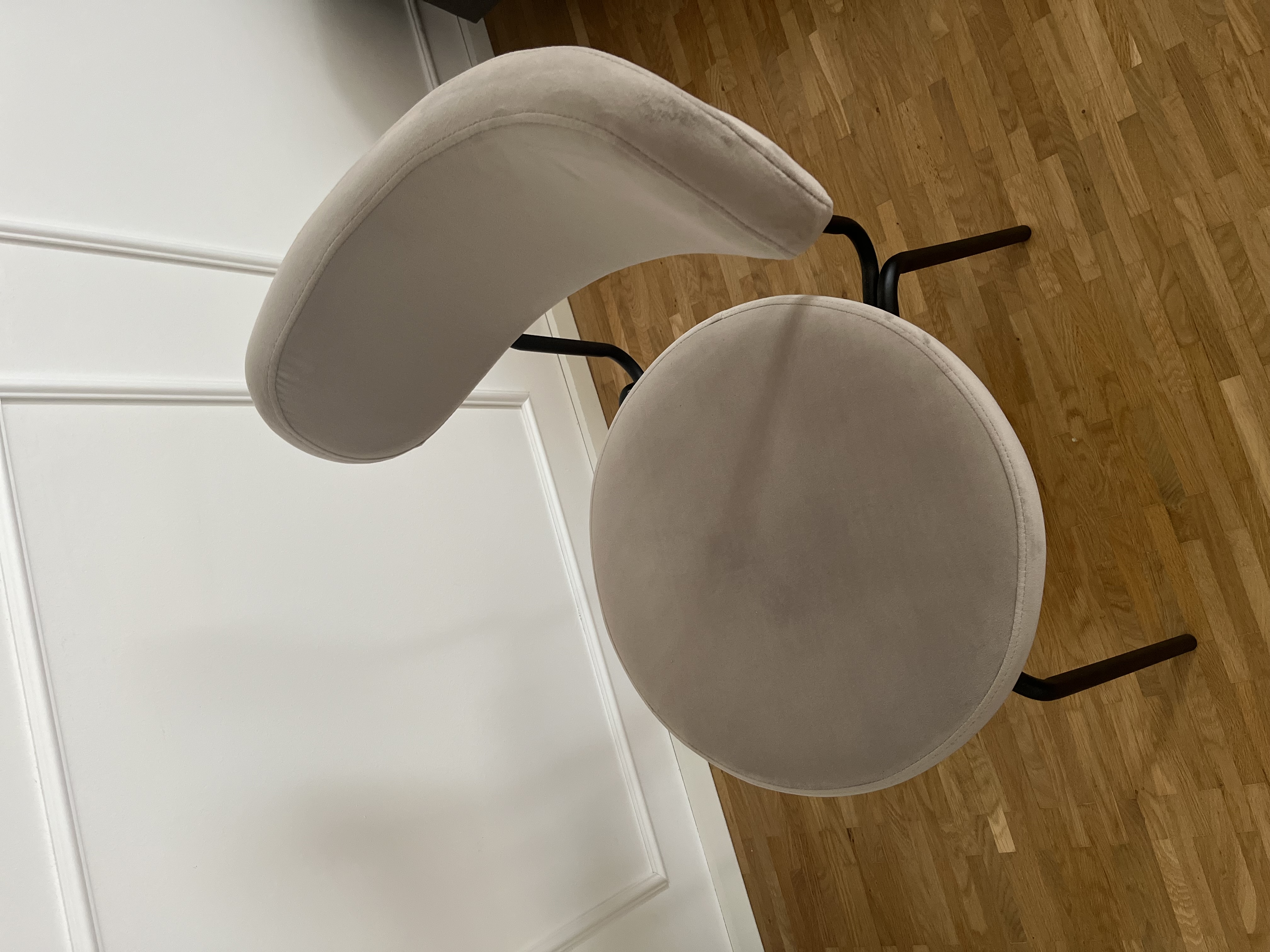 4x Minimalistischer Stuhl Textil Metall