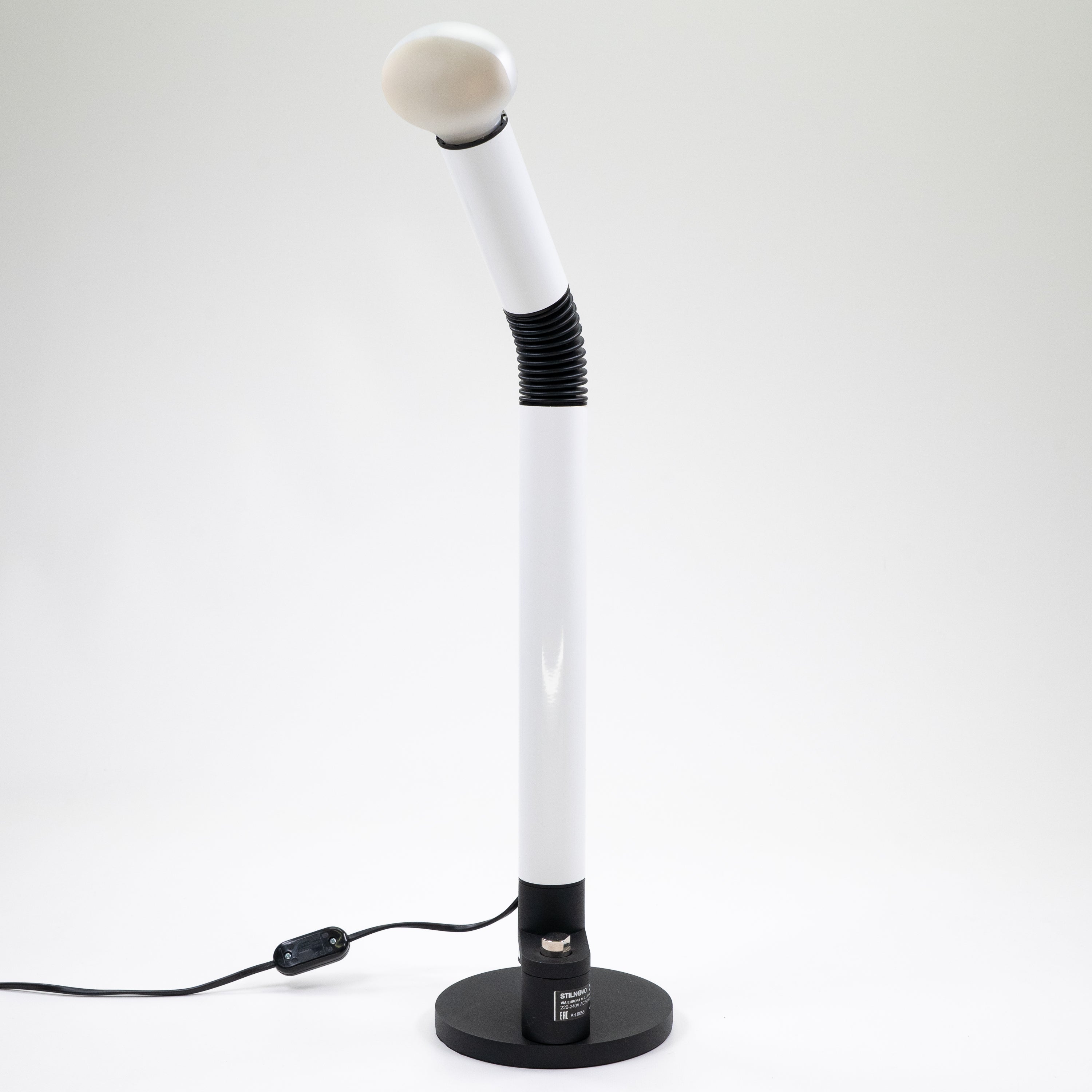 Periscope Table Lamp Metal Rubber White