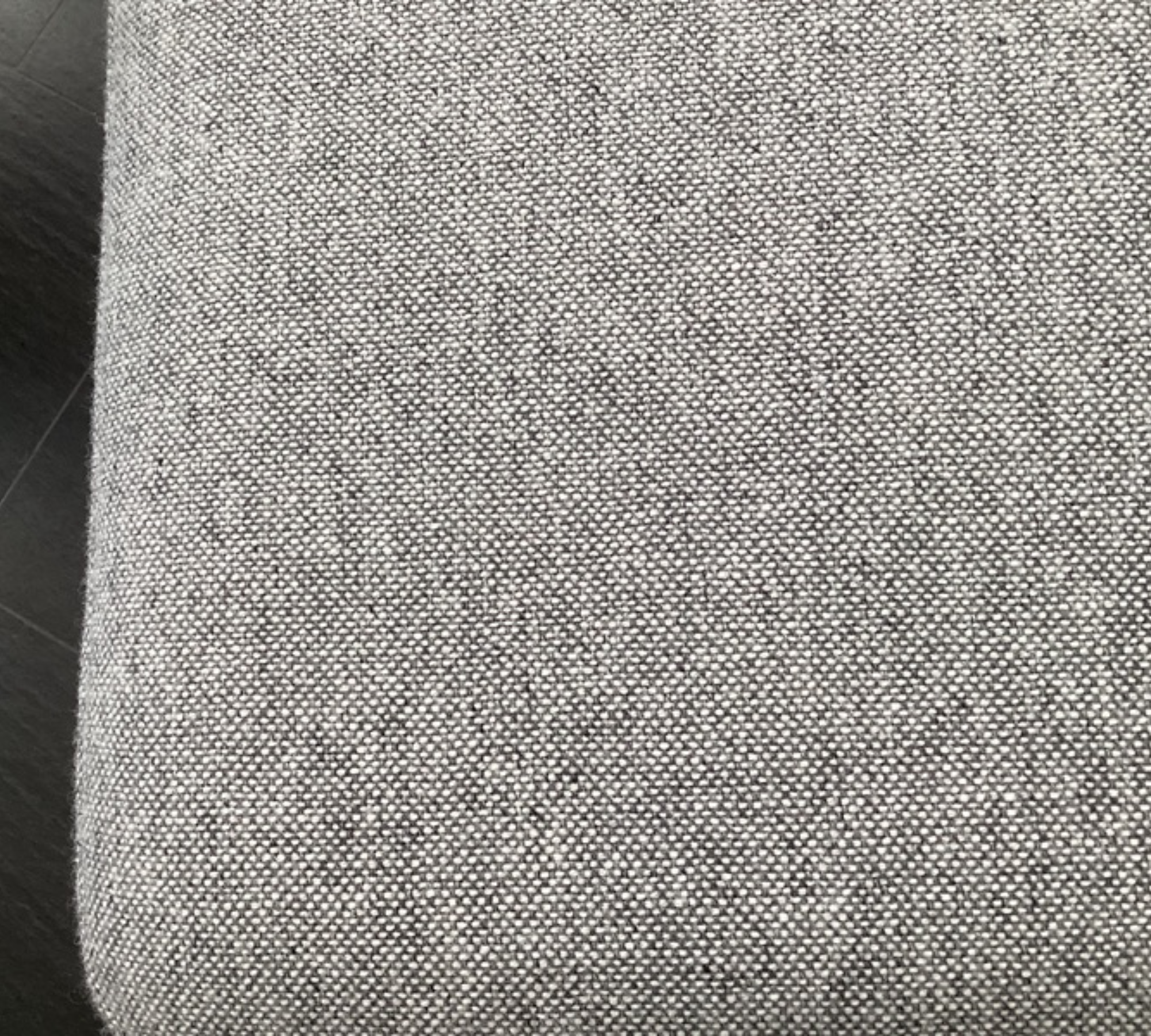 Mags Ottoman Textil Grau