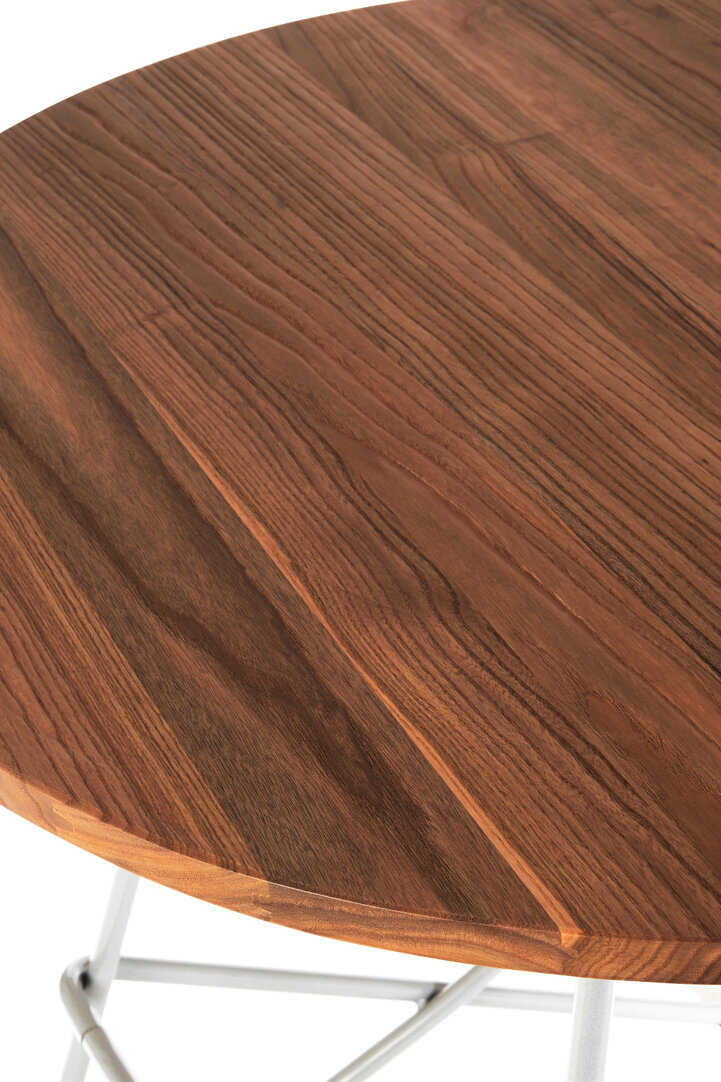 District Chrom Metall und Elm Holz Tisch
