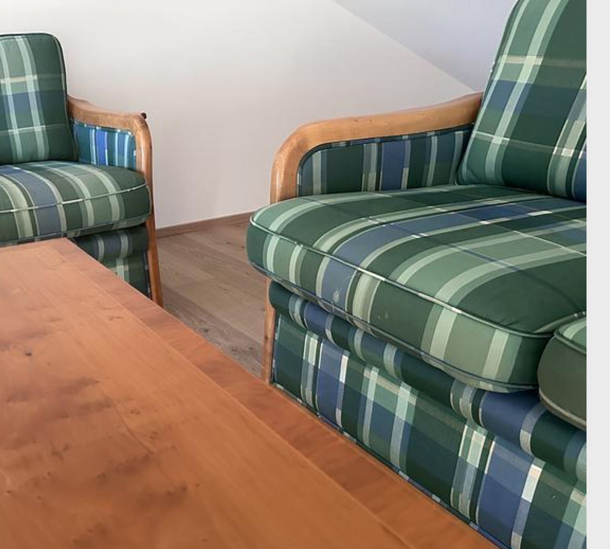 2x Vintage Sofa 2-Sitzer & Couchtisch Olivenholz Kariert