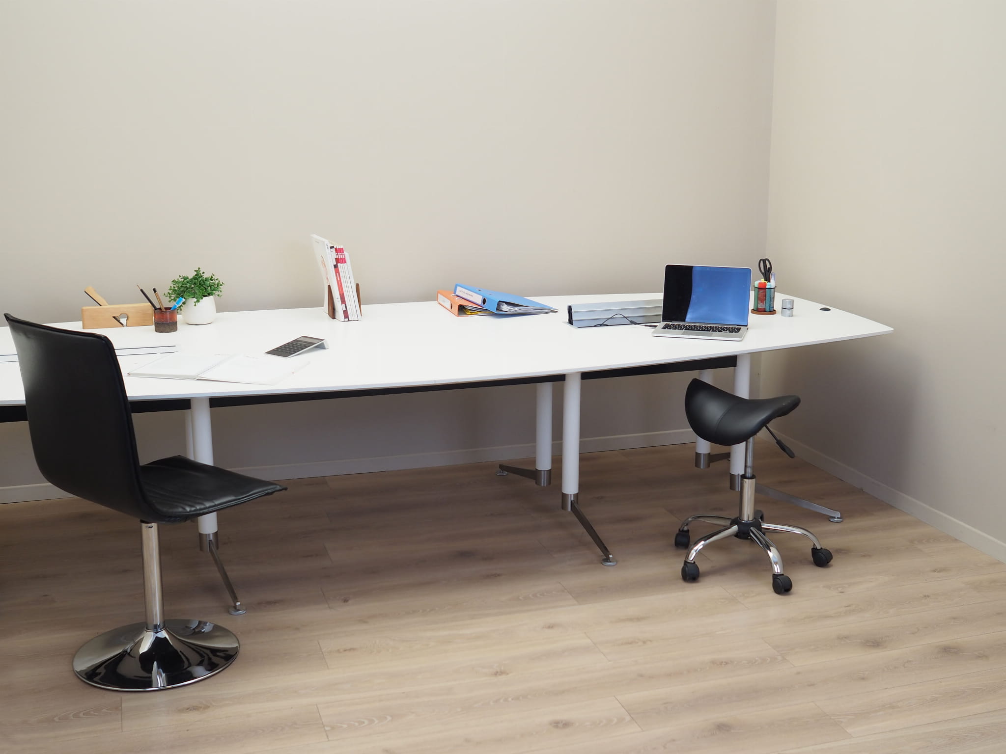 Conference table Plastic Metal White