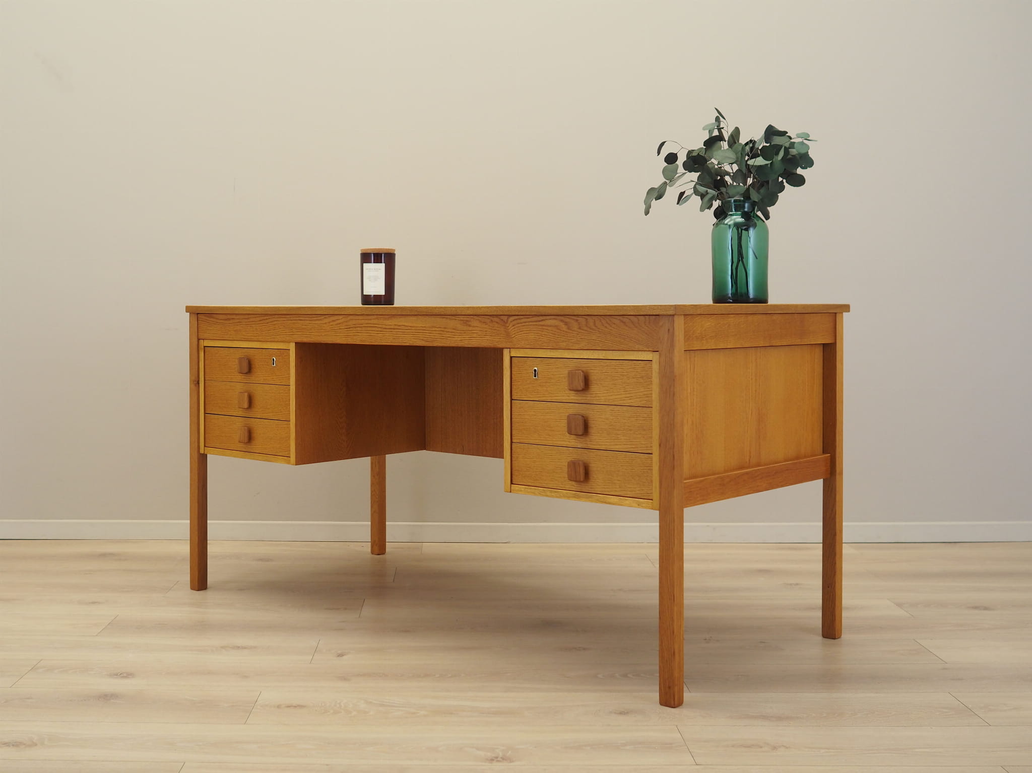 Schreibtisch Eschenholz 1970er Jahre