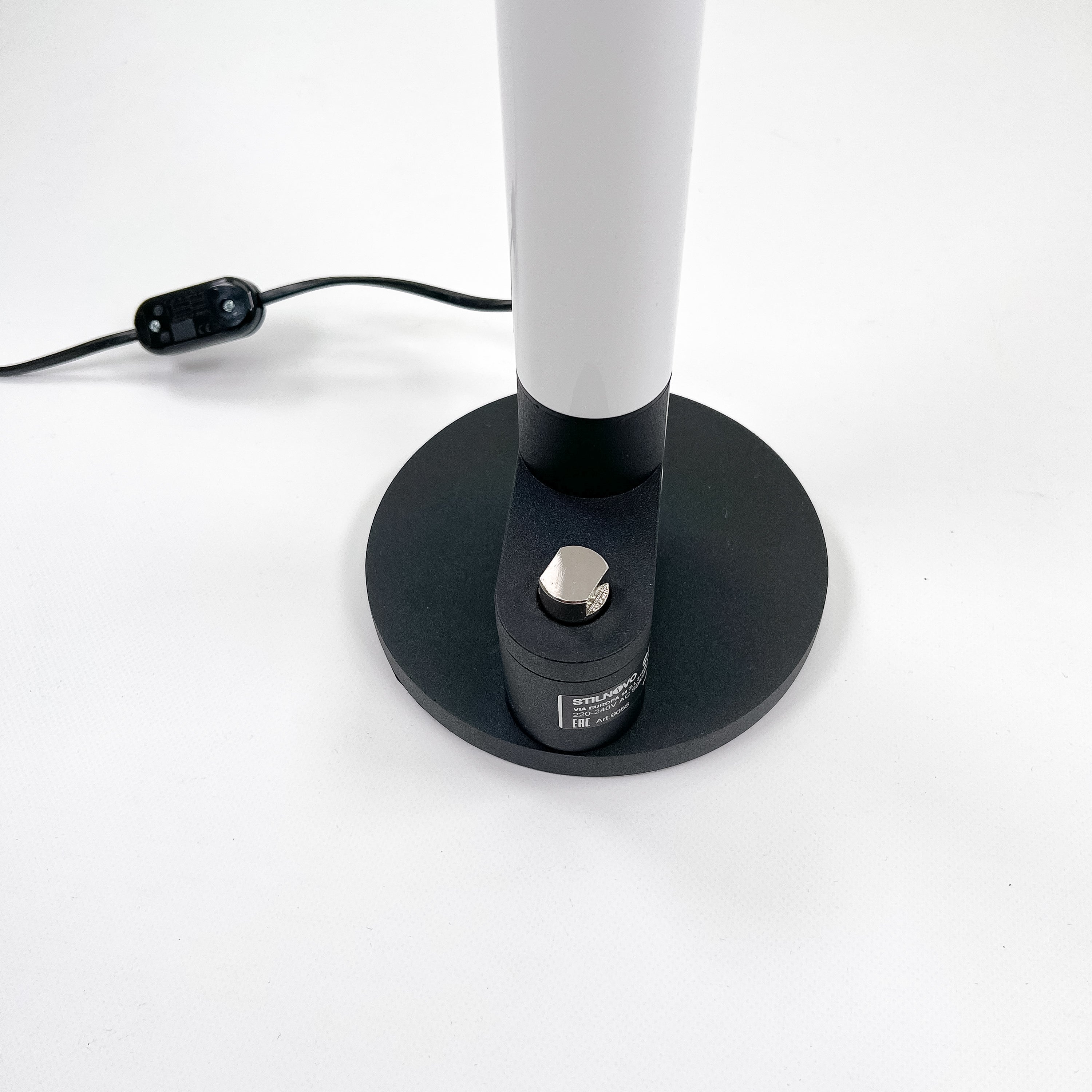 Periscope Table Lamp Metal Rubber White