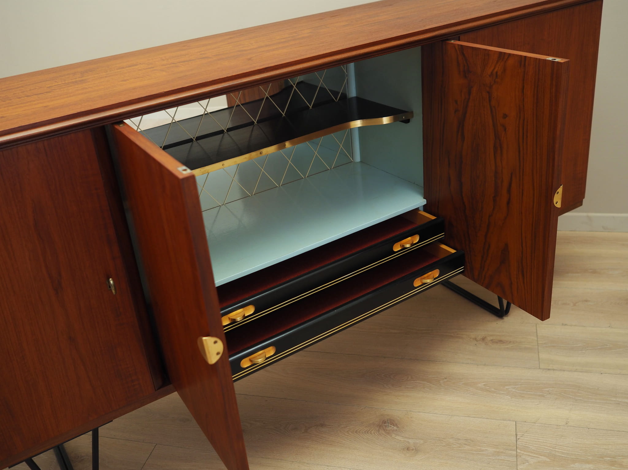 Vintage Sideboard Teakholz Braun 1970er Jahre