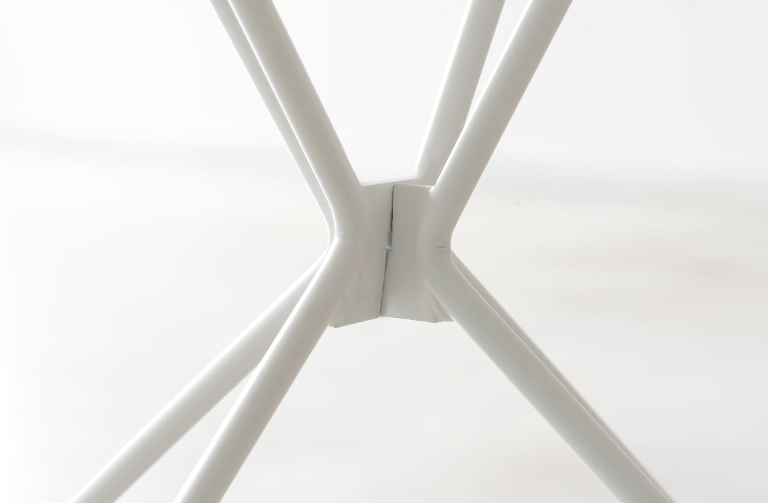 XZ3 Tisch Weiß