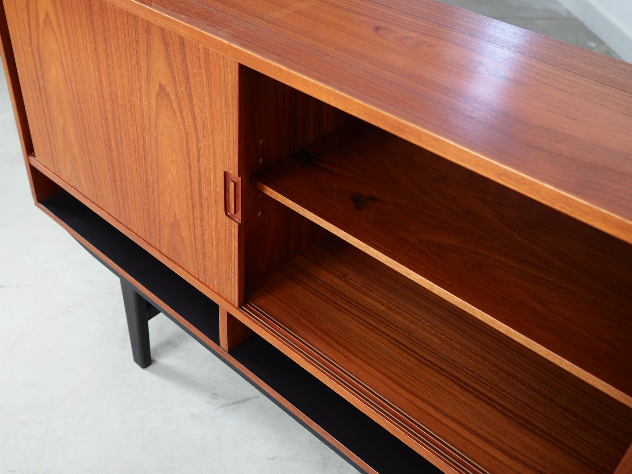 Vintage Sideboard Teakholz Braun 1970er Jahre