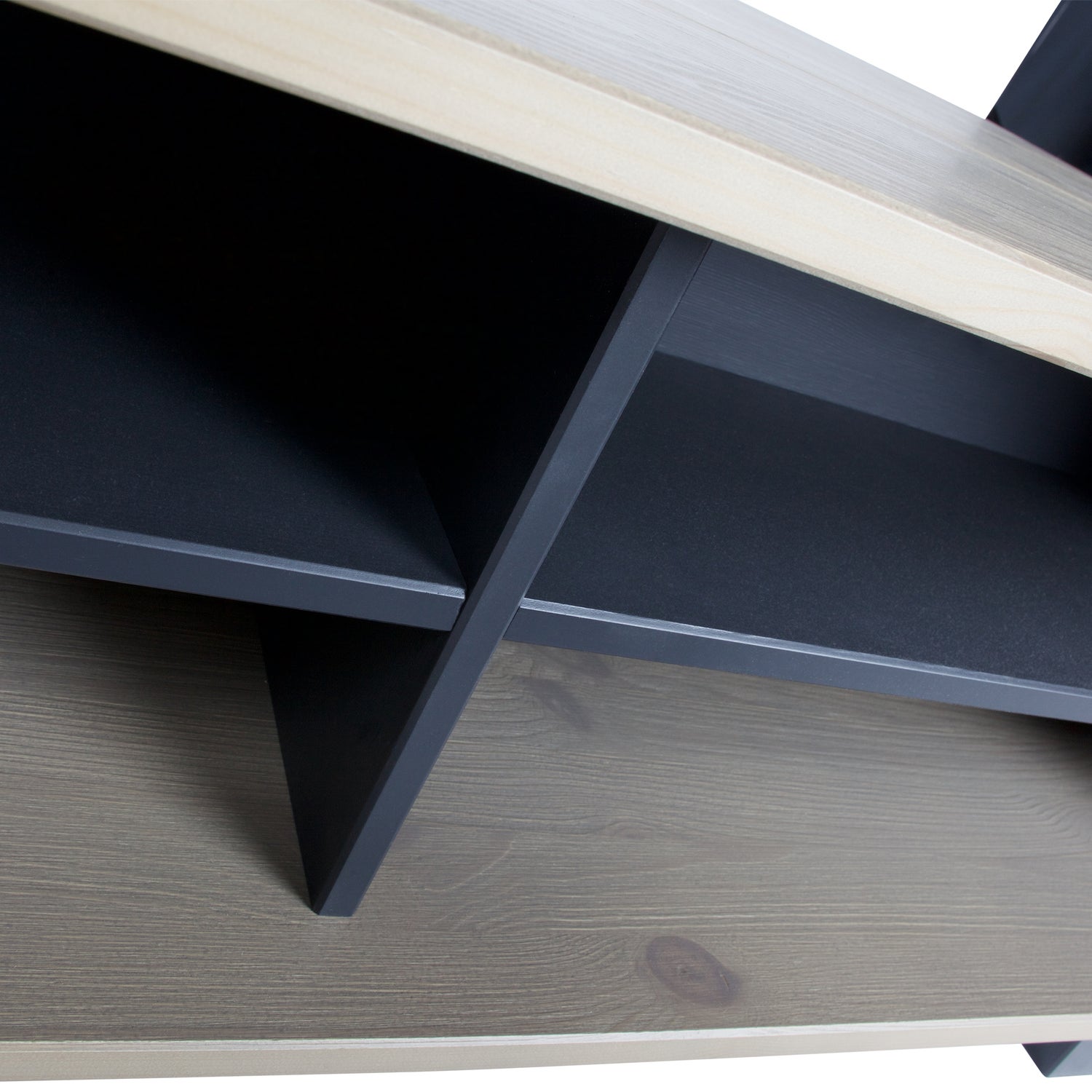 Derby Couchtisch Holz Grau
