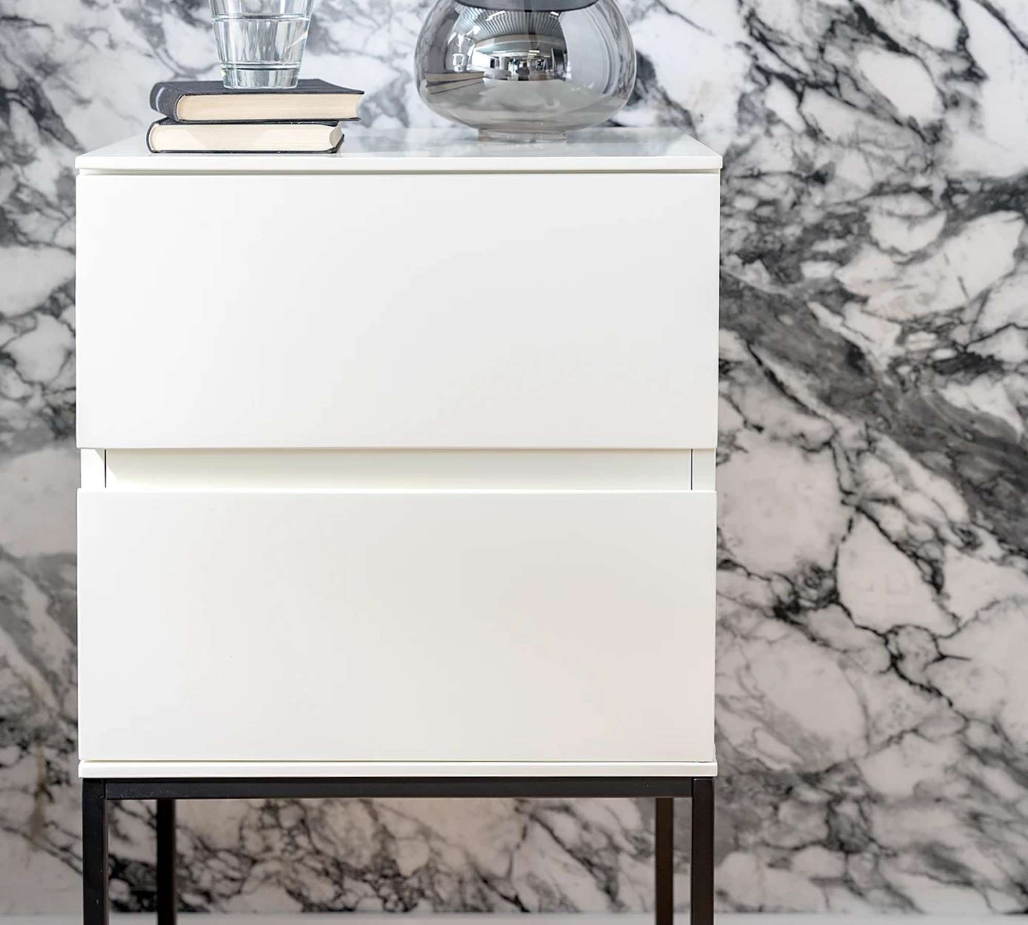 Nachtkommode Holz Metall Weiß