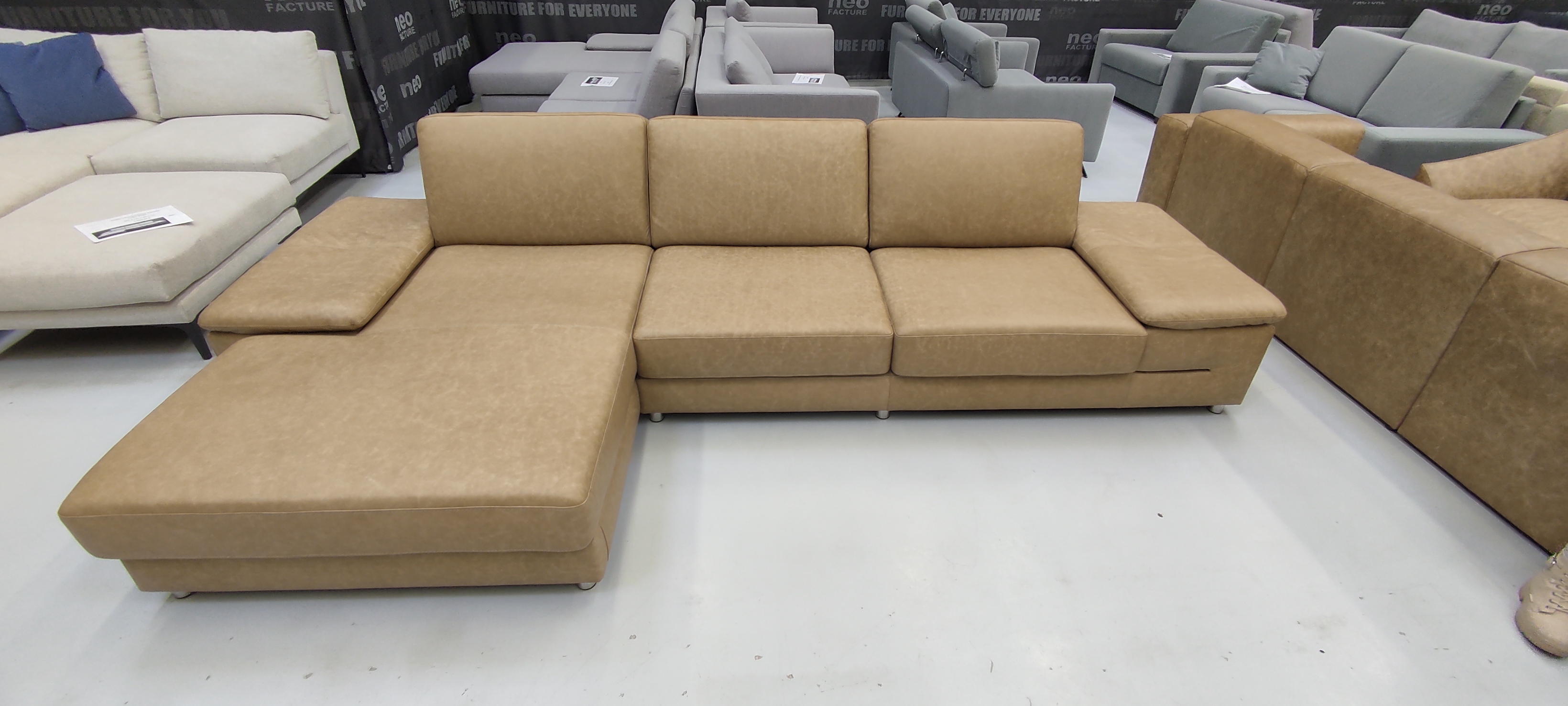 Filippo Ecksofa Leder Olly Beige