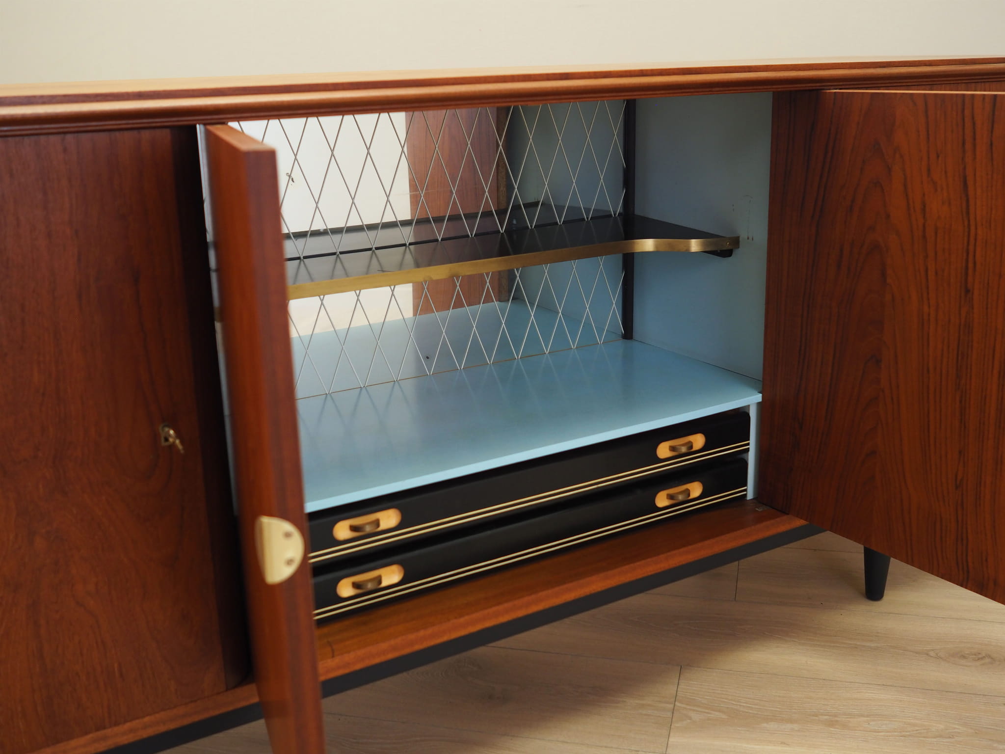 Sideboard Teakholz 1970er Jahre