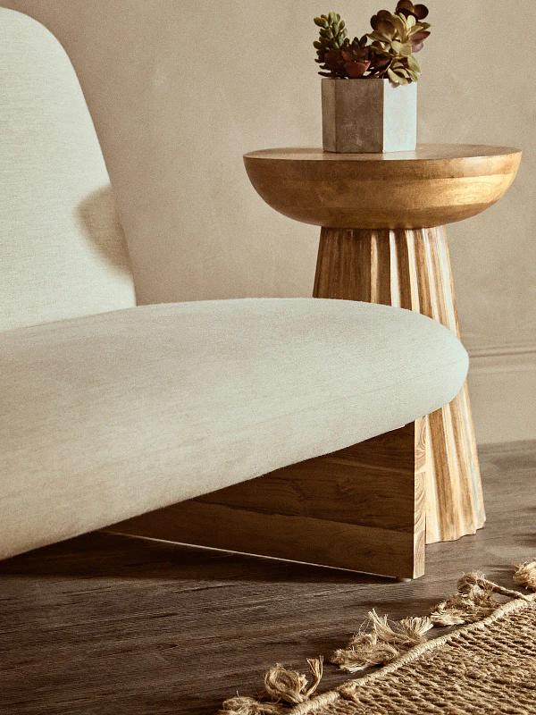 Walsa Natur Mango Holz Geschnitzt Ridge Beistelltisch
