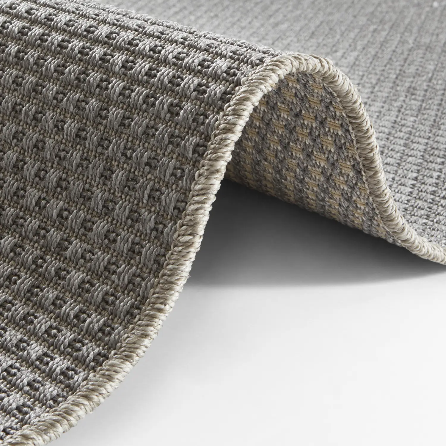 Nature 600 In-/ Outdoor rug Silver