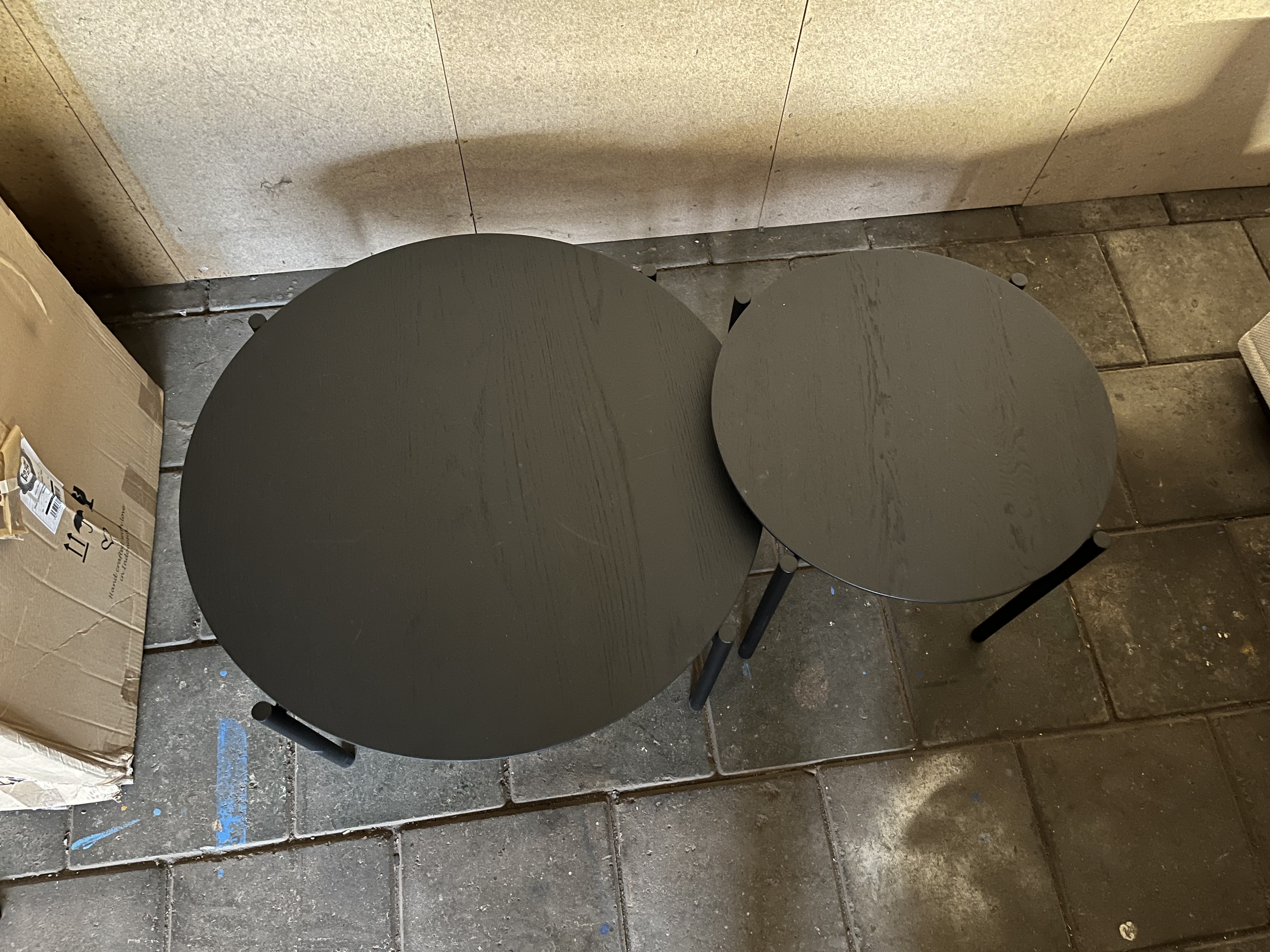Schild 2x Couchtisch-Set Eichenholz Metall Ø70cm Ø50cm