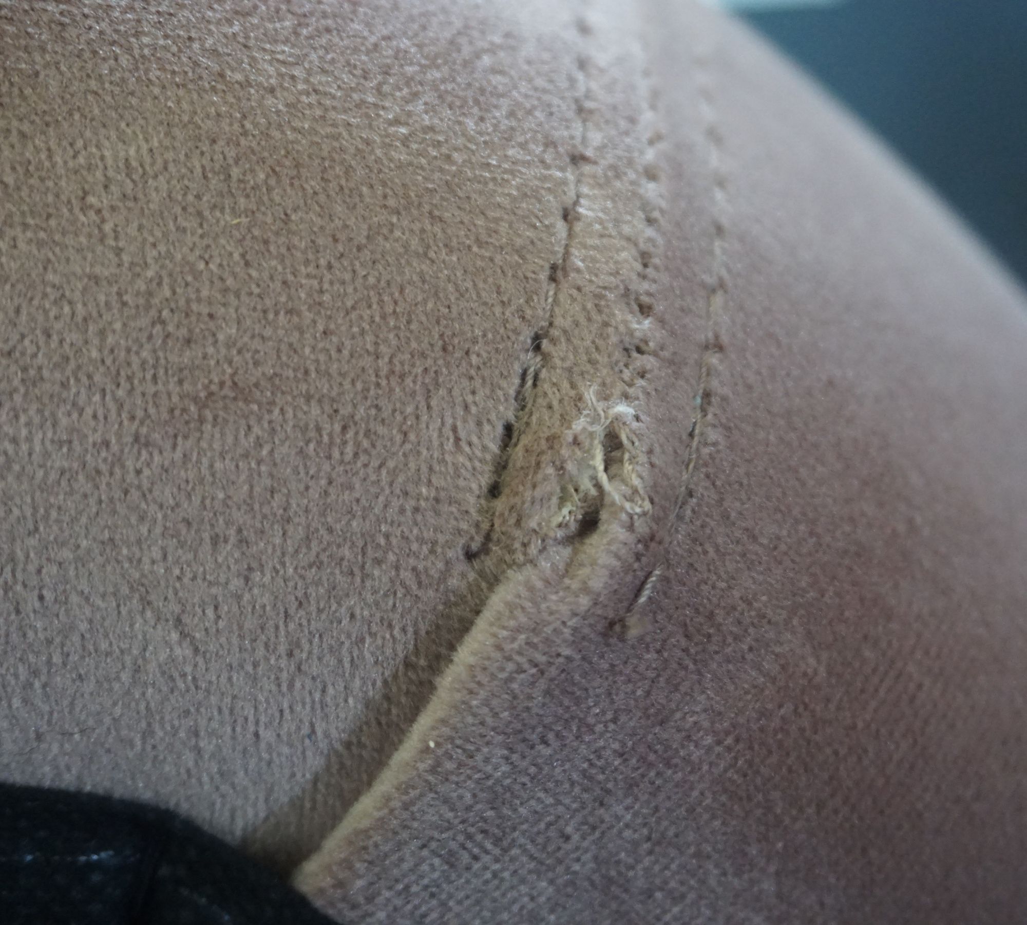 Moby Sessel und Fußhocker Chrom Samt