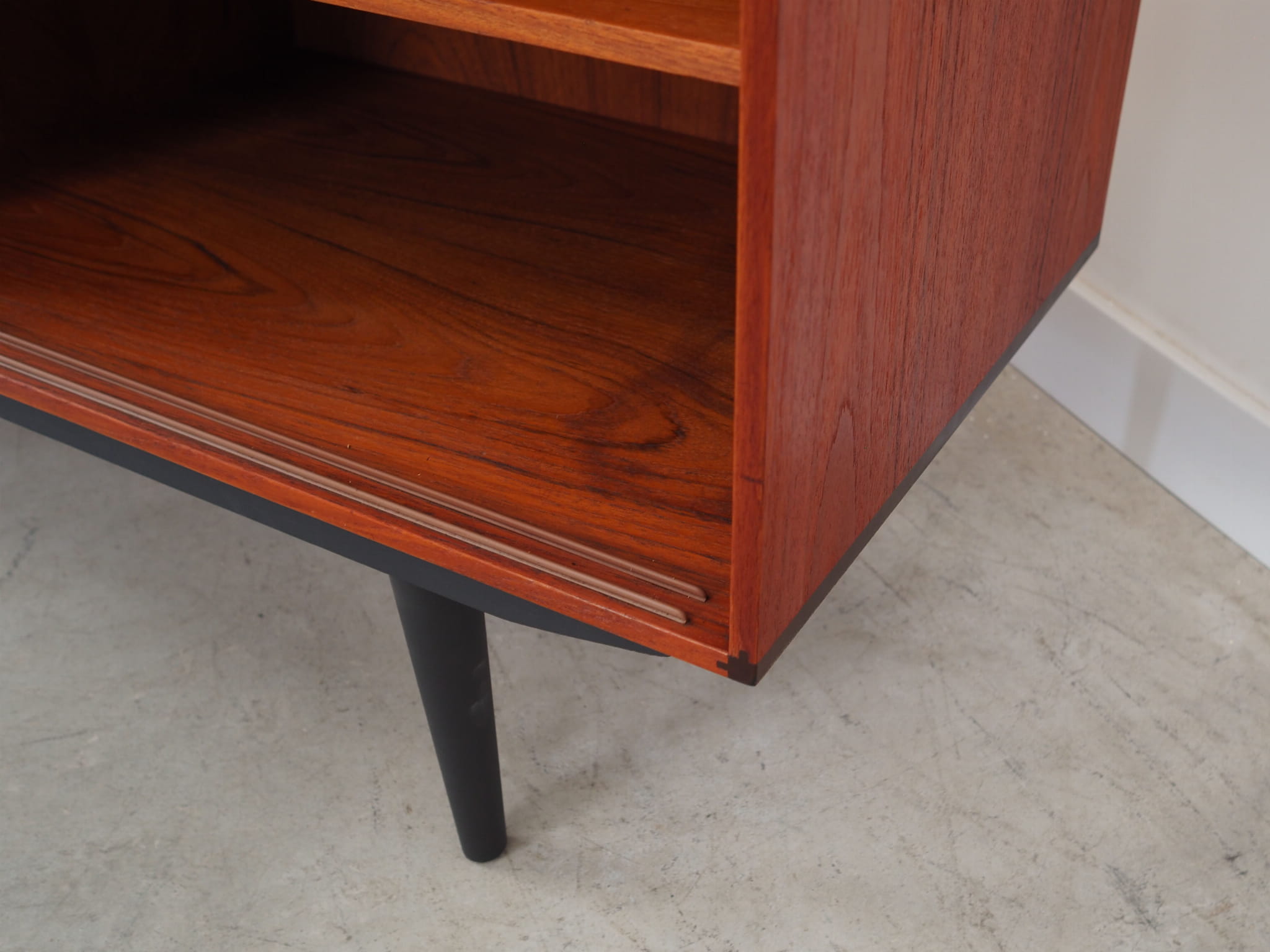 Vintage Schrank Teakholz Braun 1960er Jahre