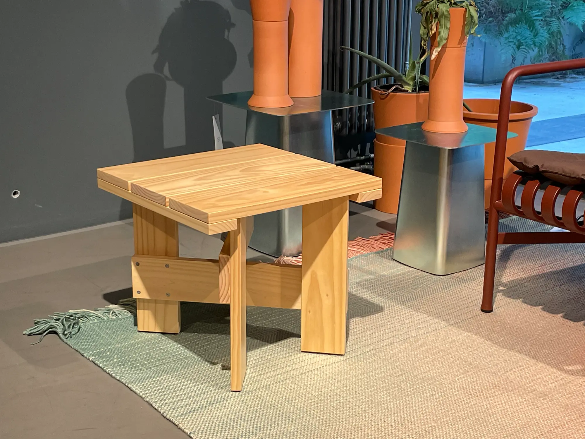 Crate Table Low Beistelltisch Holz Natur