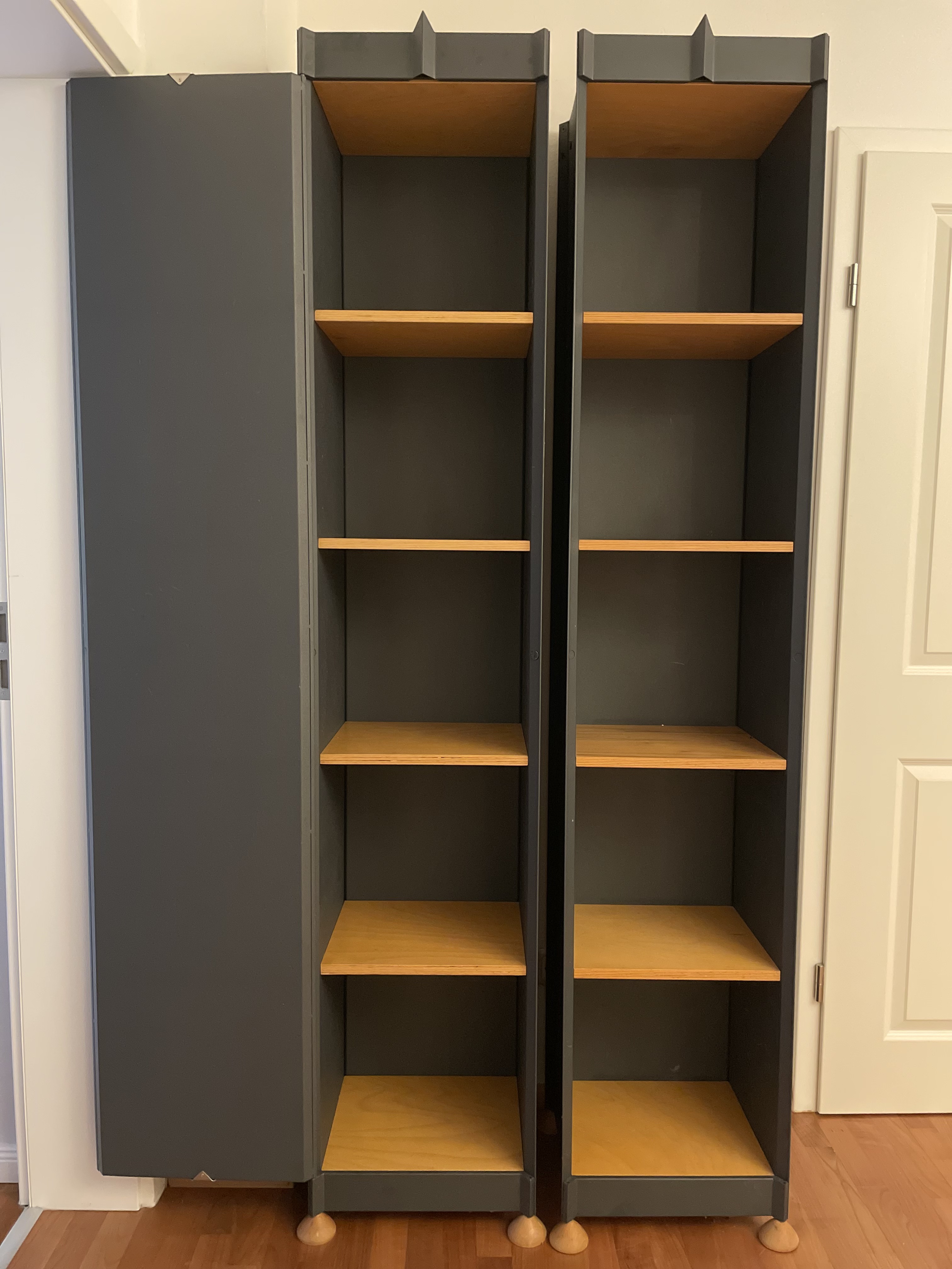 2x Hohes Regal Holz Blau