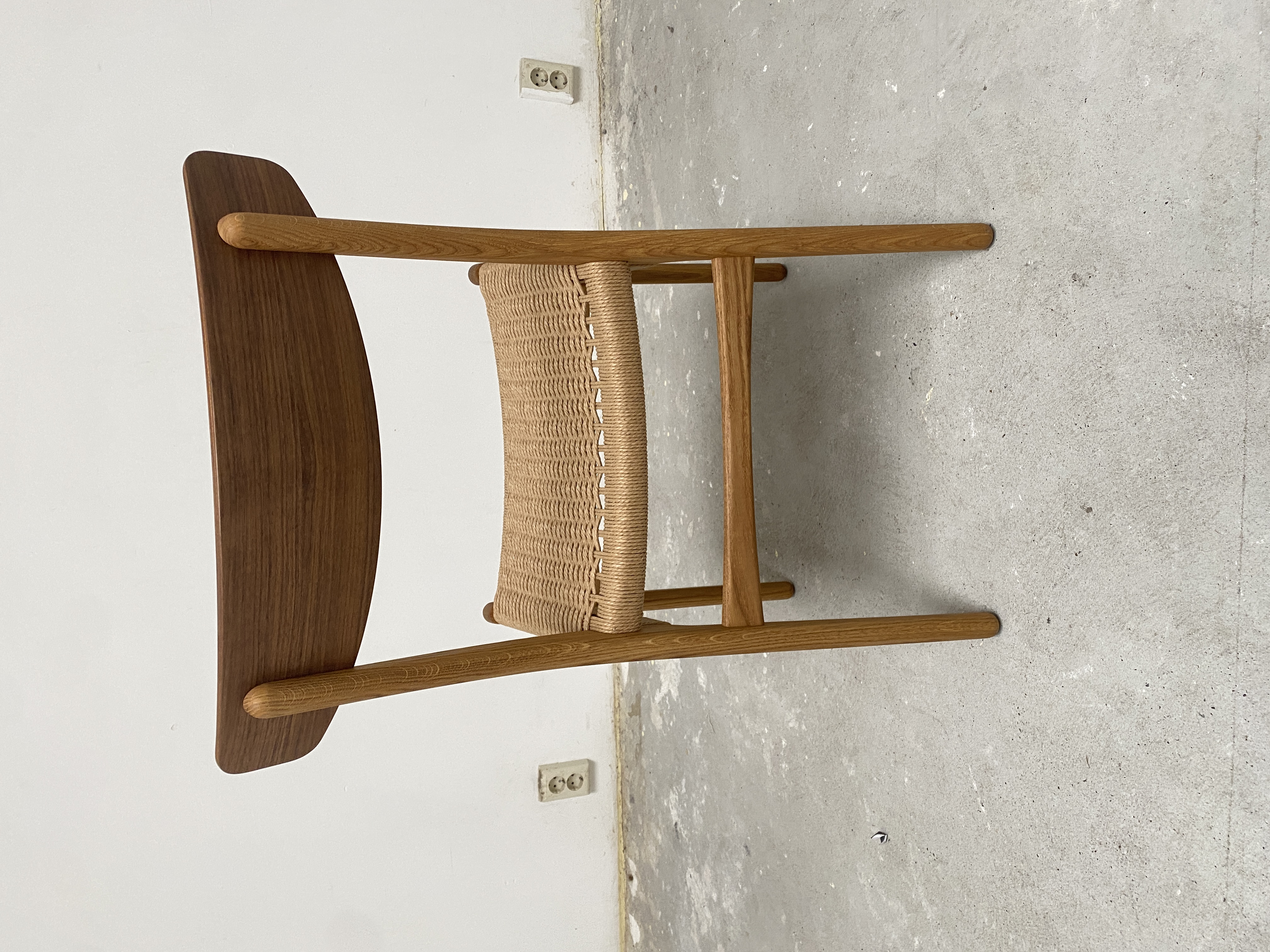 Model CH23 Dining chair Oak